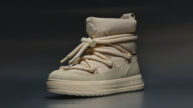 Moncler Light Beige Snow Boots ALTIVE MID