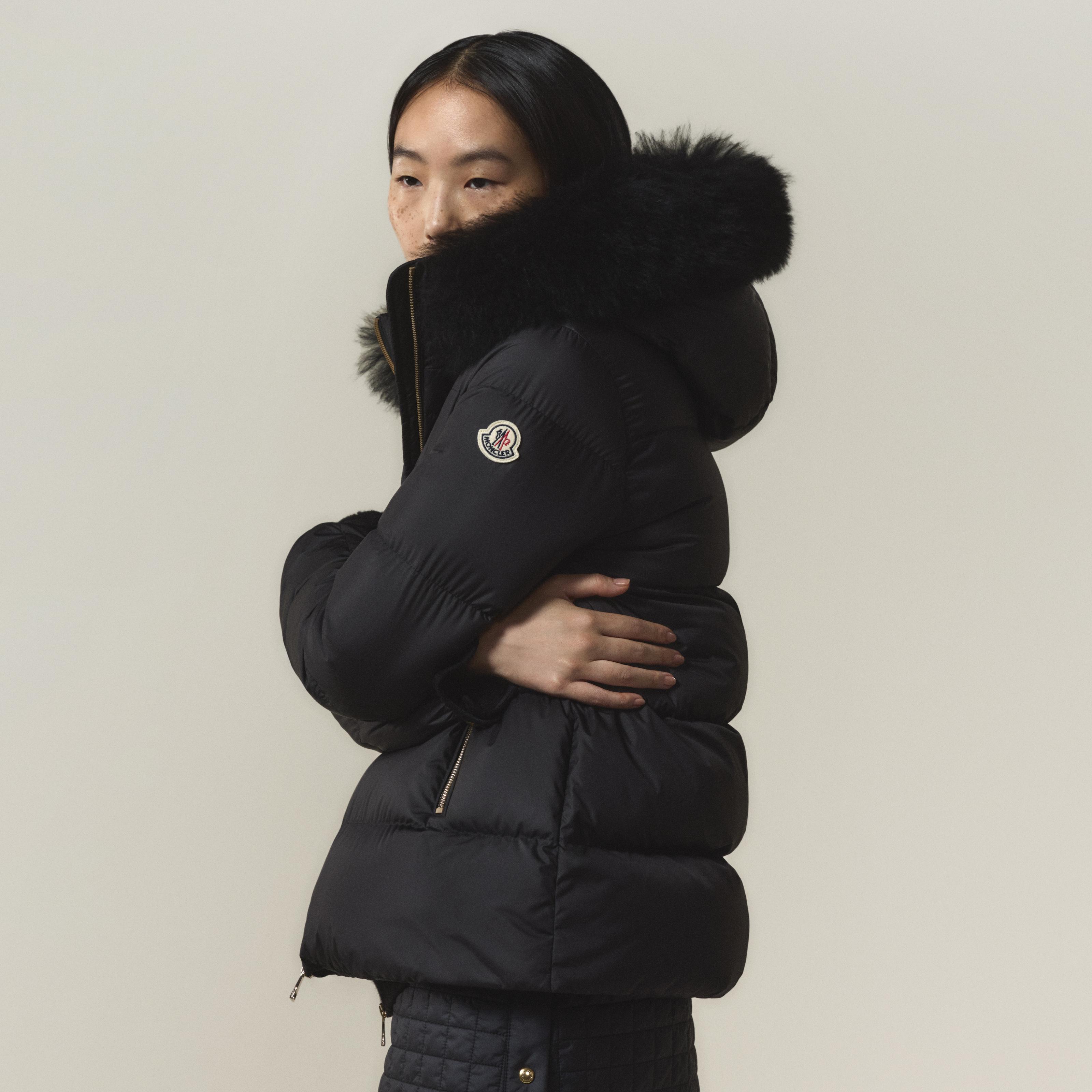 モンクレール日本オンラインショップ—衣料品とダウンジャケット