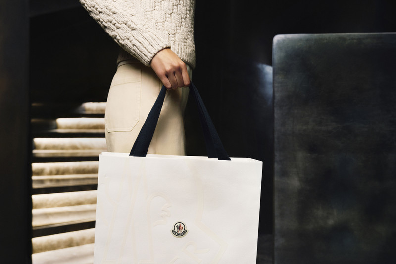 Moncler Client Service In Boutique