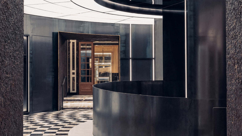 Moncler book an appointment - flagship boutique interior