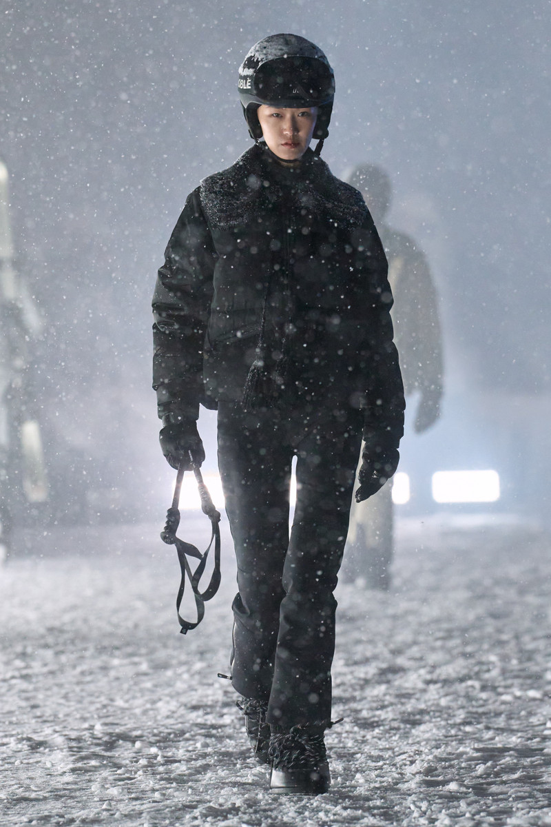 Moncler Grenoble Herbst/Winter 2025 Show Mit Sport- Und Bergbekleidung