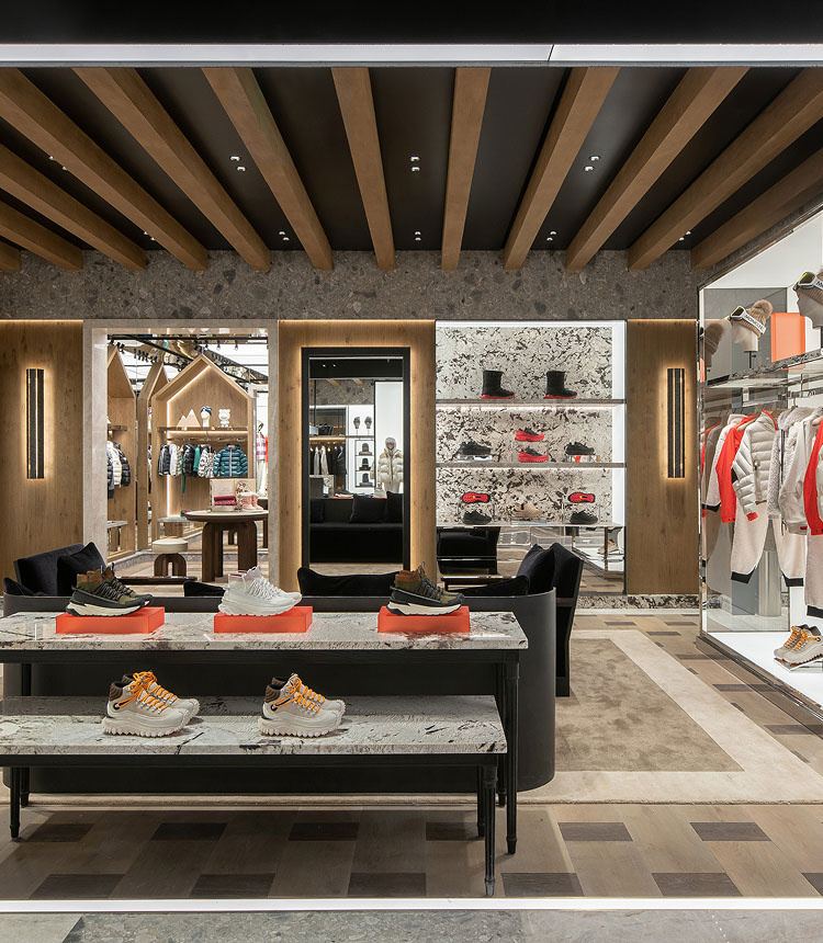 Moncler Shangai Swire Taikoo Li
