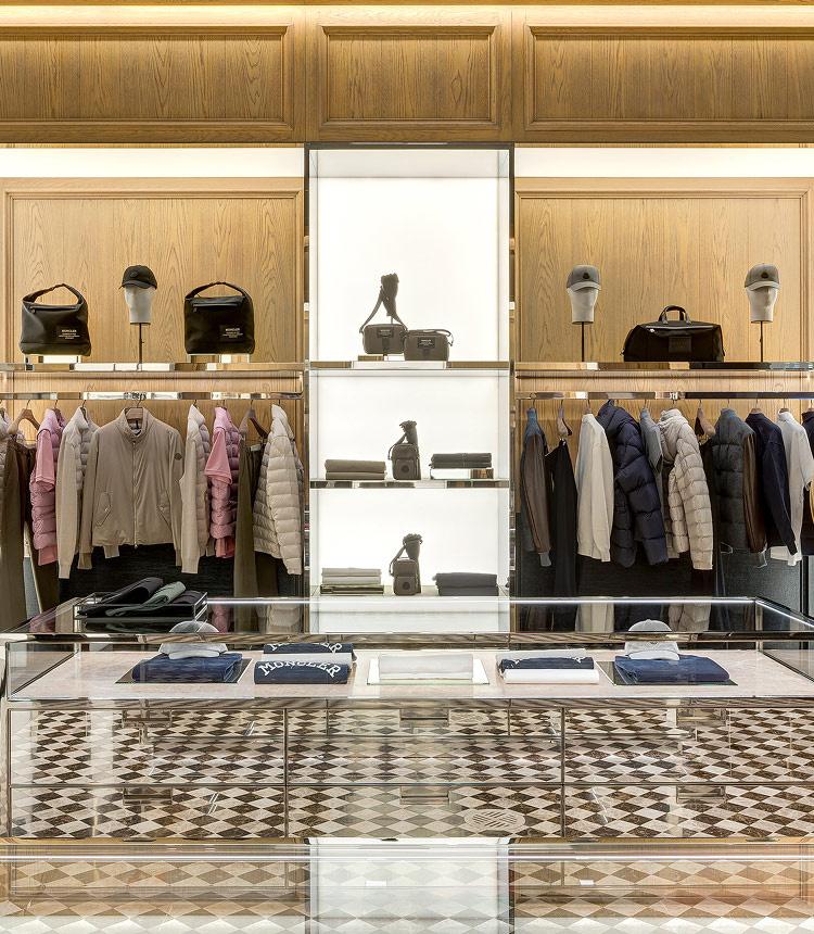 Moncler Rome Fiumicino Airport T3