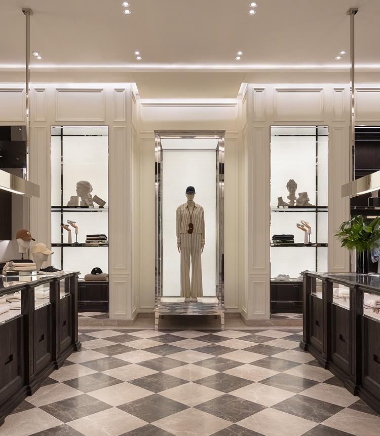 Moncler Vancouver