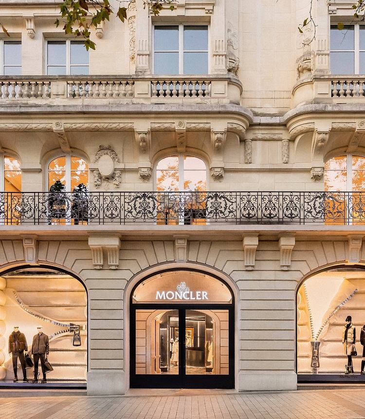 Moncler Paris Champs-Élysées