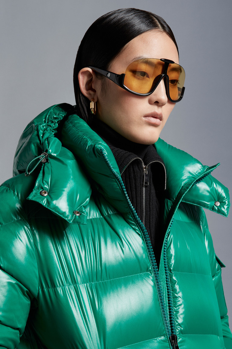 Shiny Black & Brown Visseur Shield Sunglasses Sunglasses for Men Moncler US