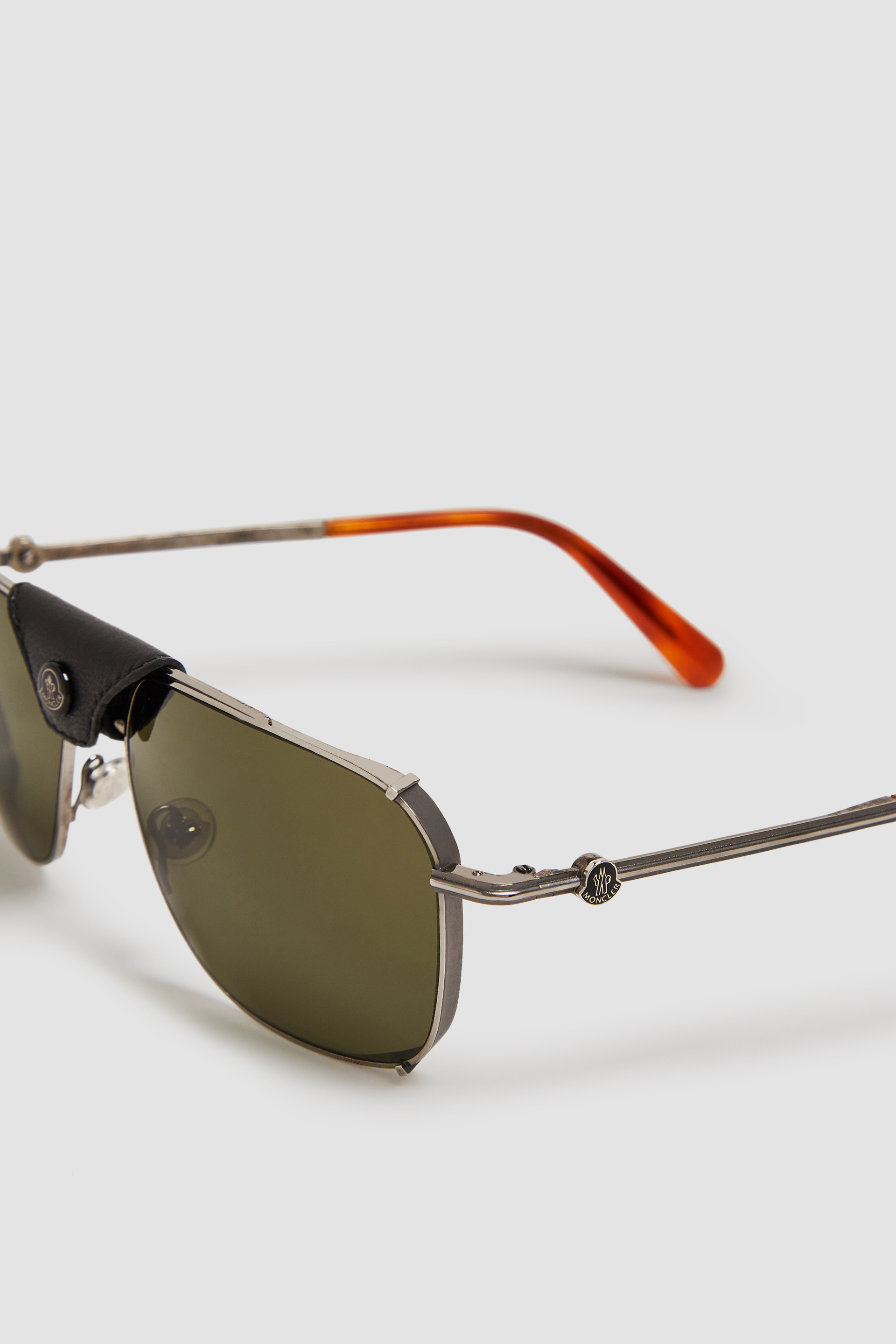 Grey Gatiion Navigator Sunglasses - Sunglasses for Men | Moncler US