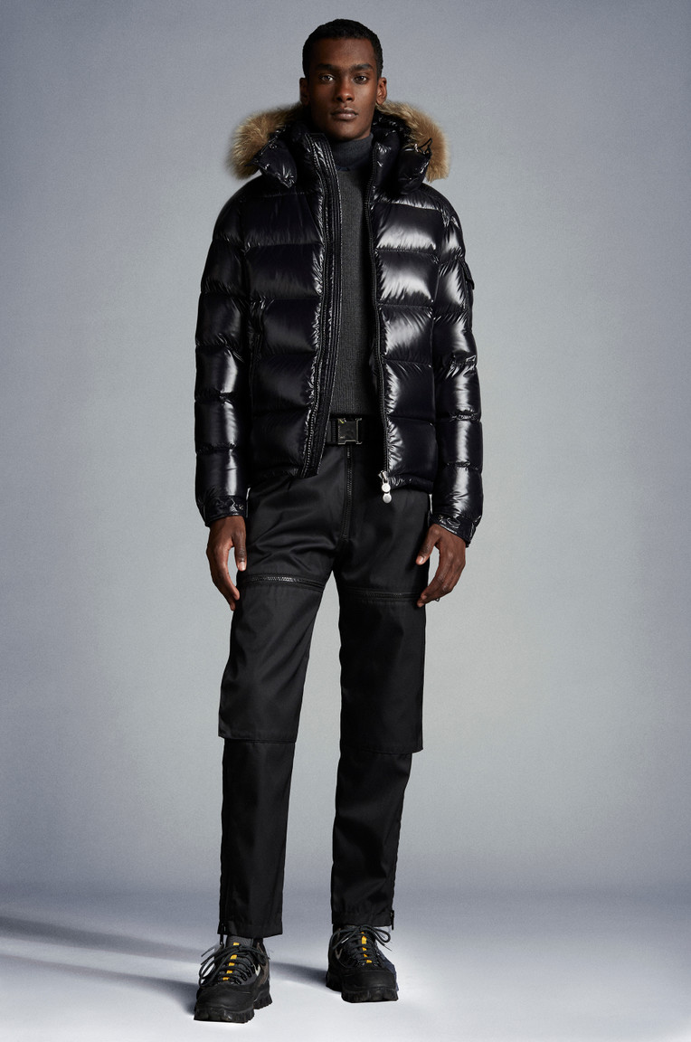 short puffer jacket with fur