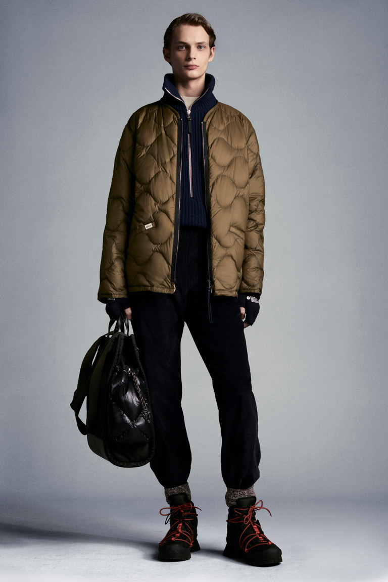 ナイトブルー コーデュロイパンツ パンツ ショーツ 向けの メンズ モンクレール