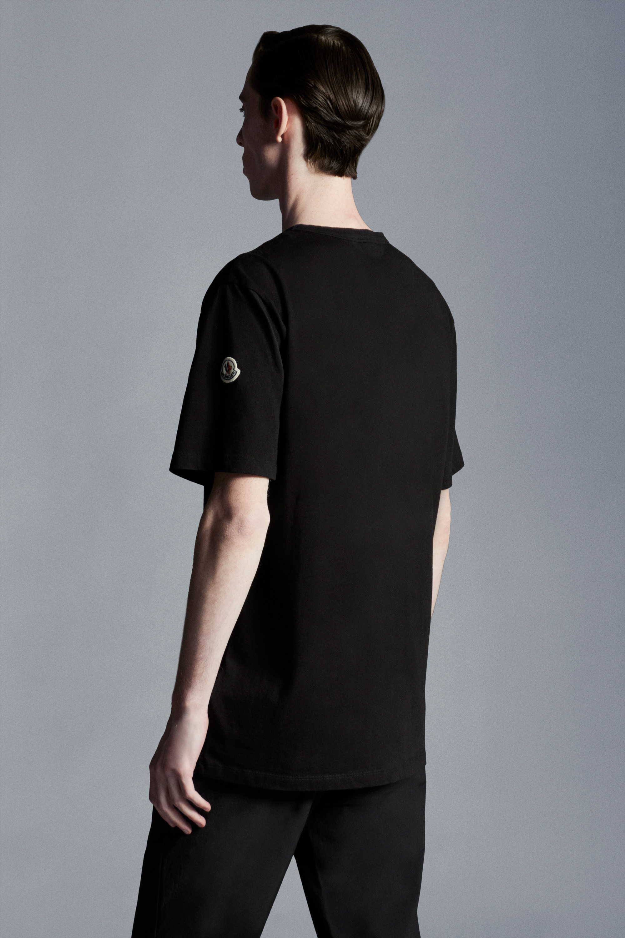 ブラック レタリングTシャツ : Tシャツ＆ポロシャツ 向けの メンズ 