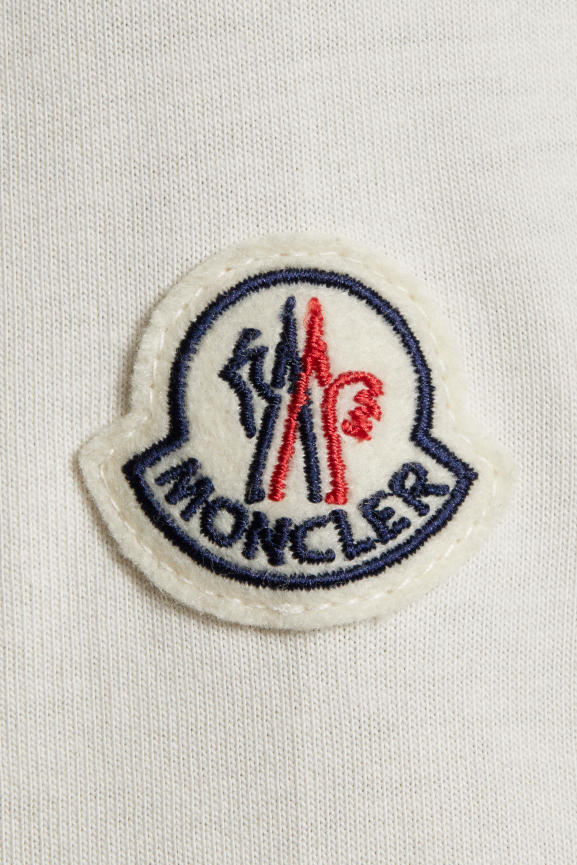moncler logo Off 52% - www.corpel.com.br