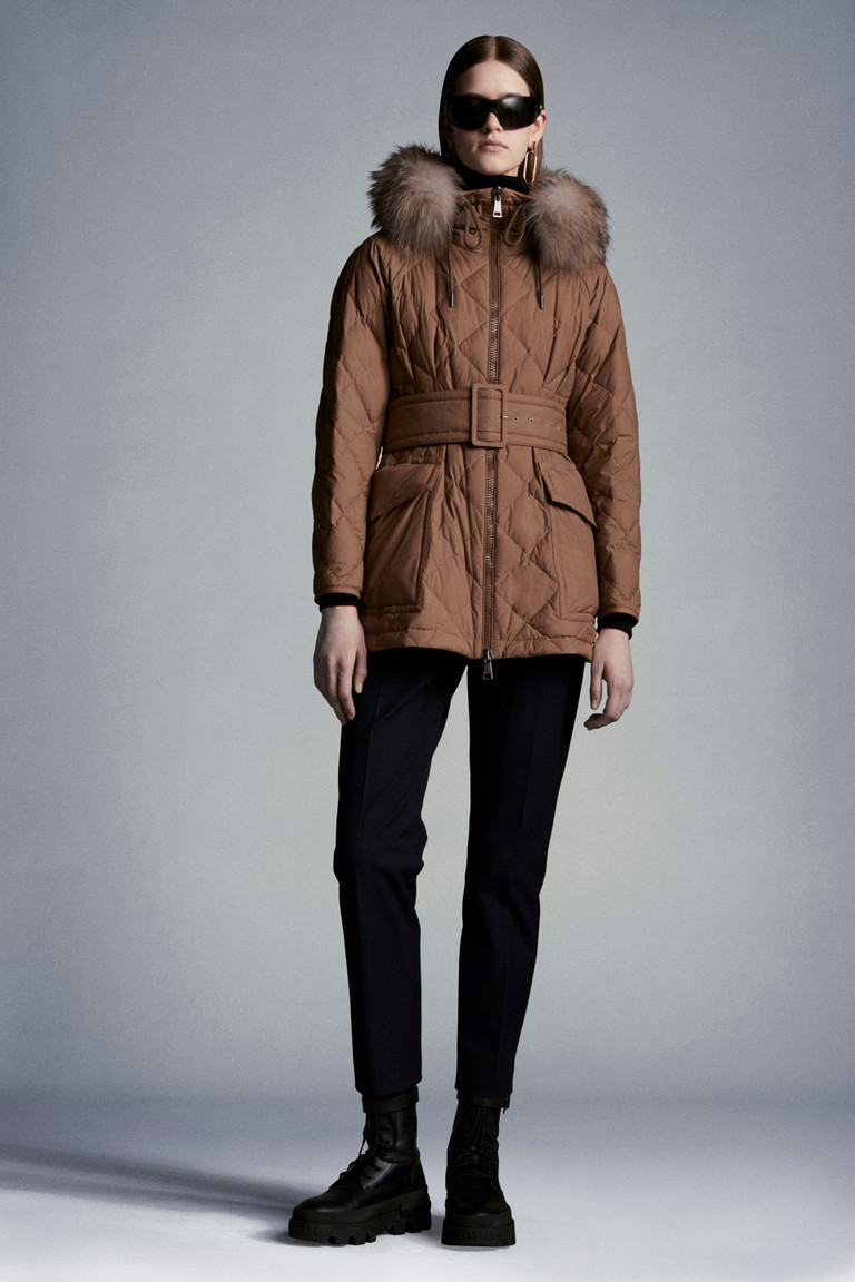 short down coat with fur