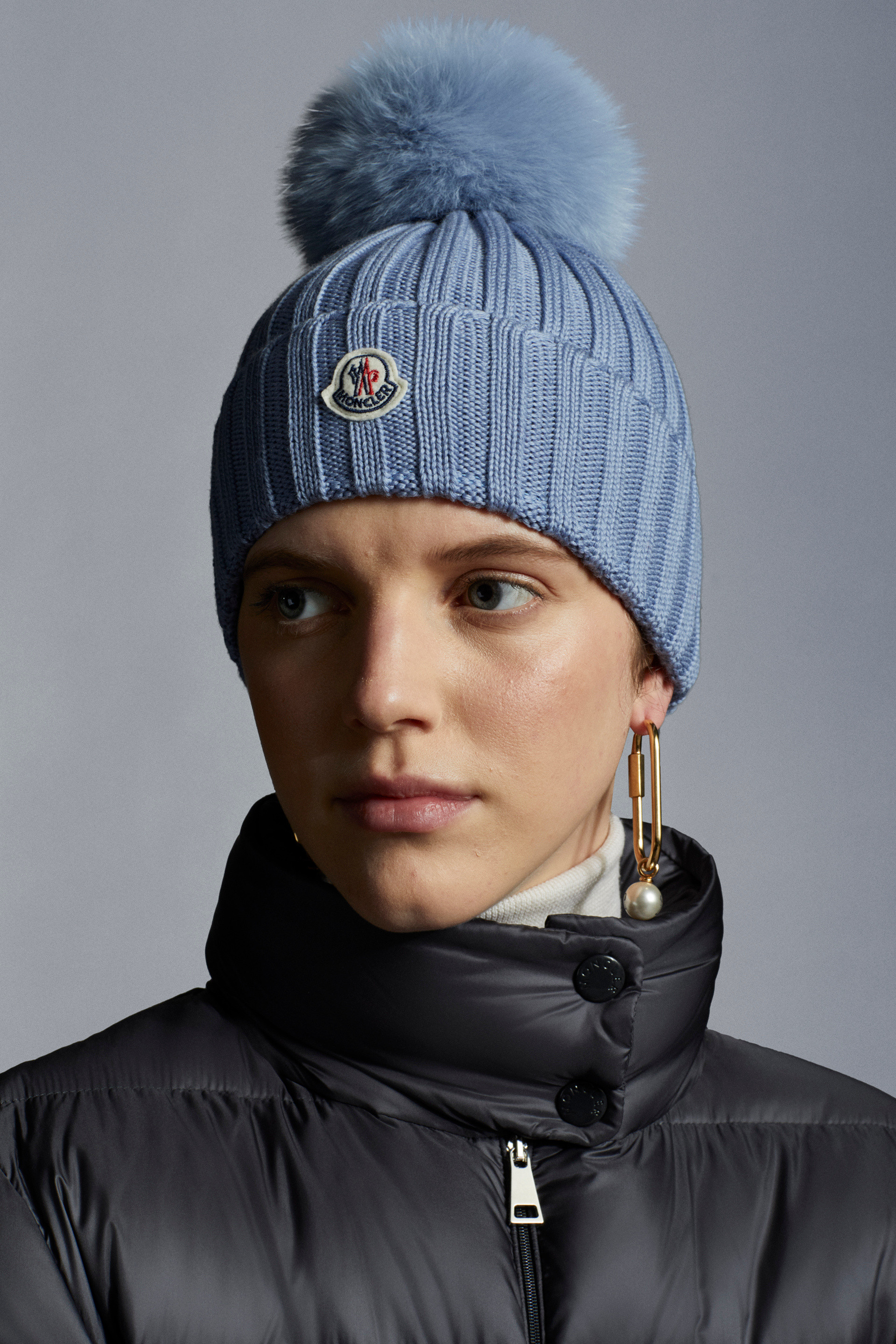moncler beanie with pom pom