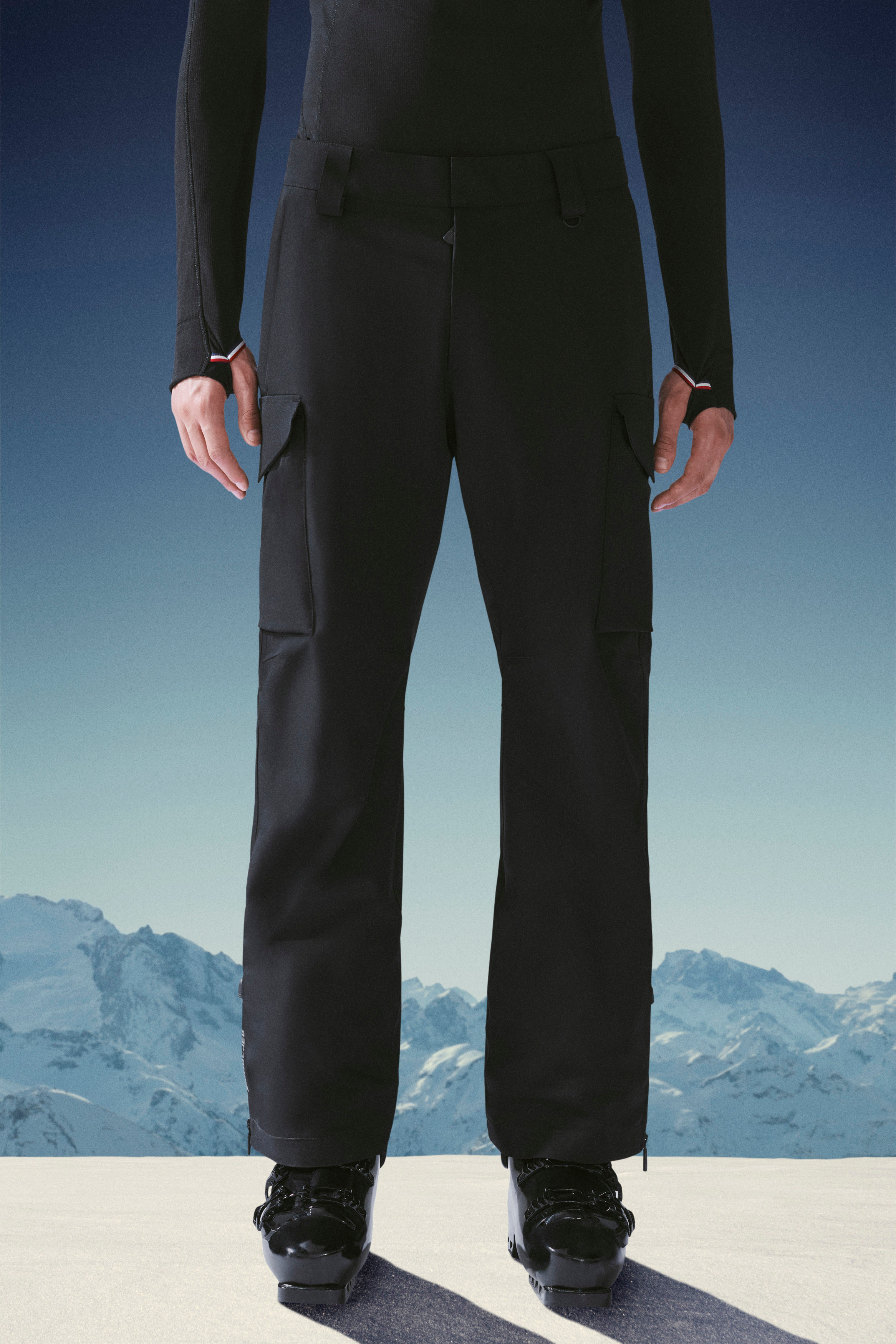 pad Onderzoek Collega Black Ski Pants - Trousers & Shorts for Men | Moncler BG