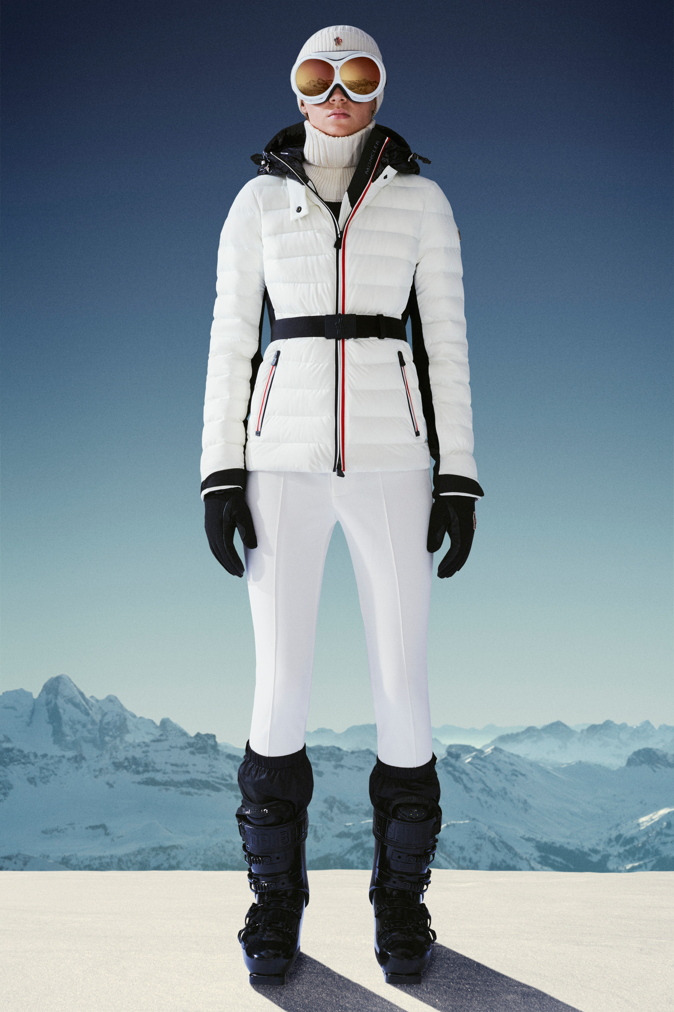 Snow White Bruche Short Down Jacket - Short Down Jackets For Women | Moncler Es