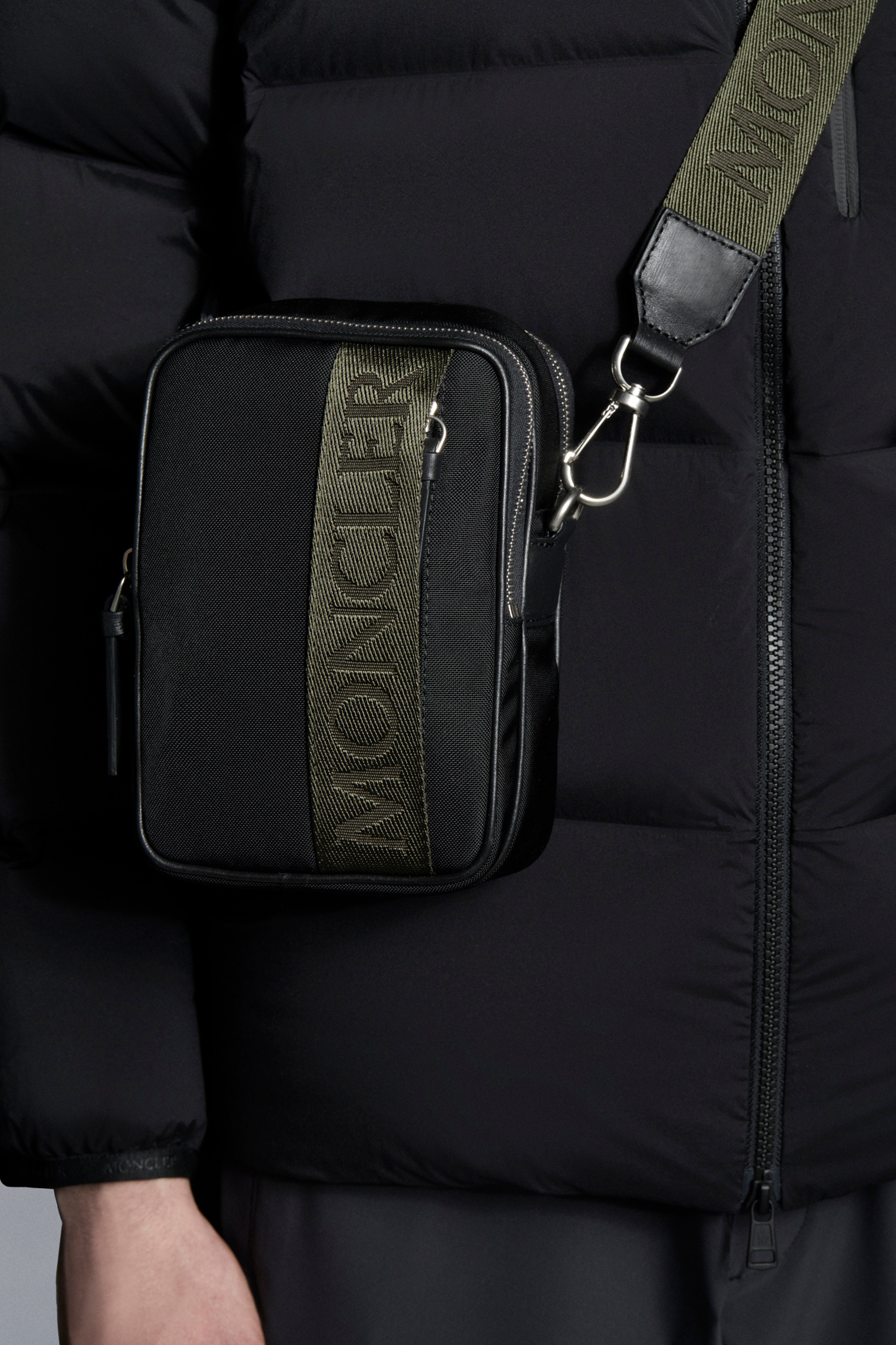 sacoche moncler