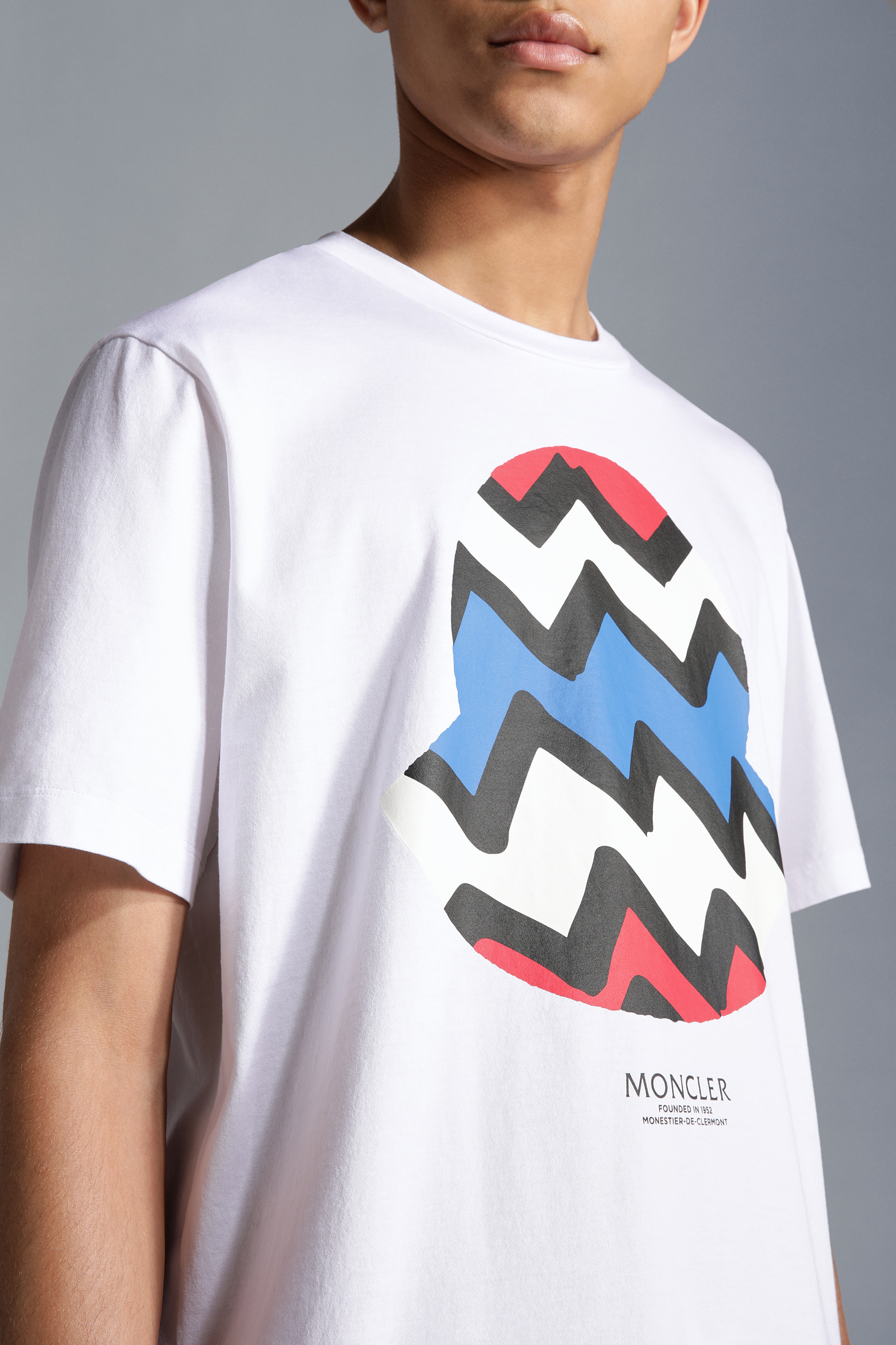 White Graphic Logo Motif T-Shirt - Polos & T-shirts for Men 