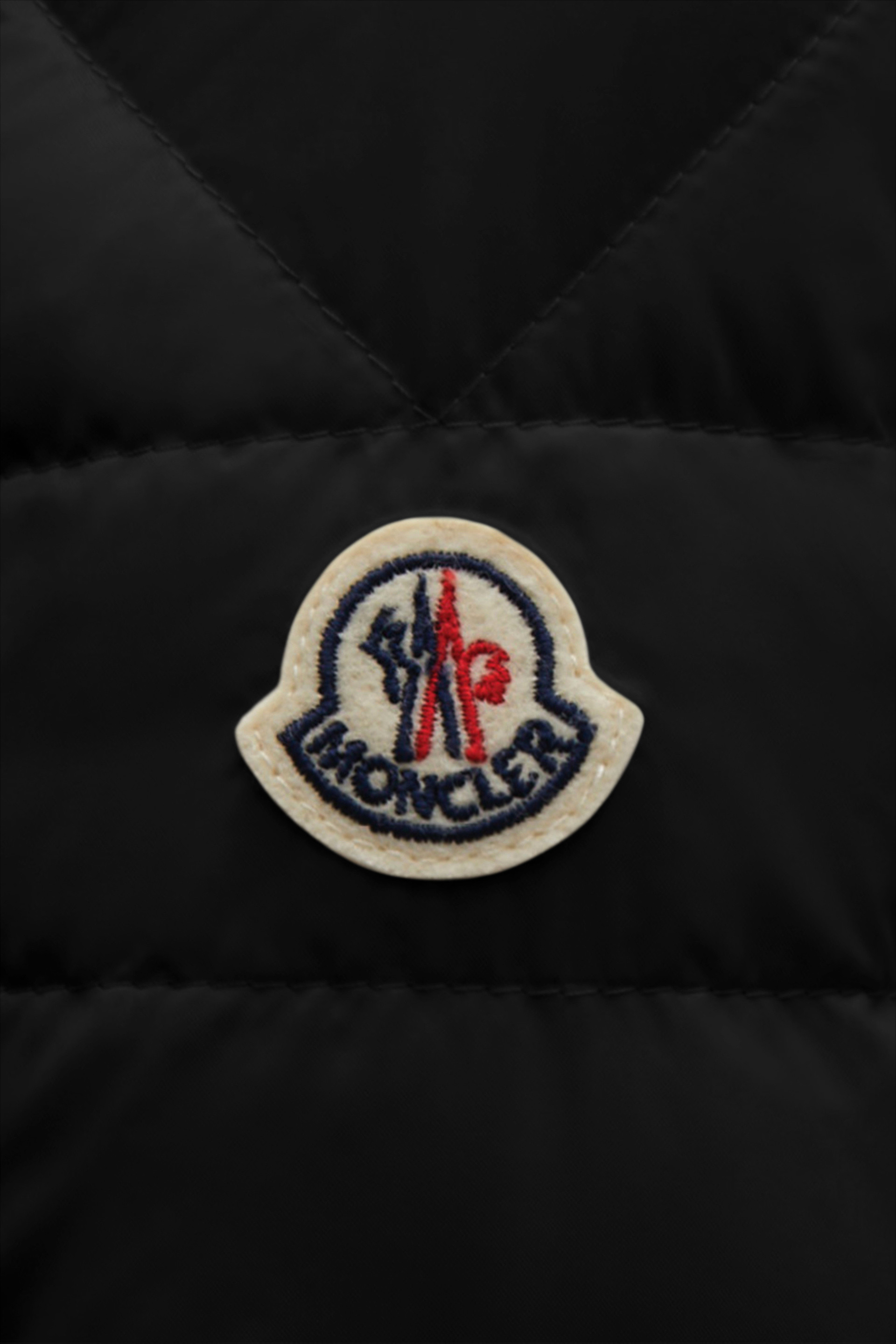 Jackets for Boys - Down Jackets & Leather Jackets | Moncler US