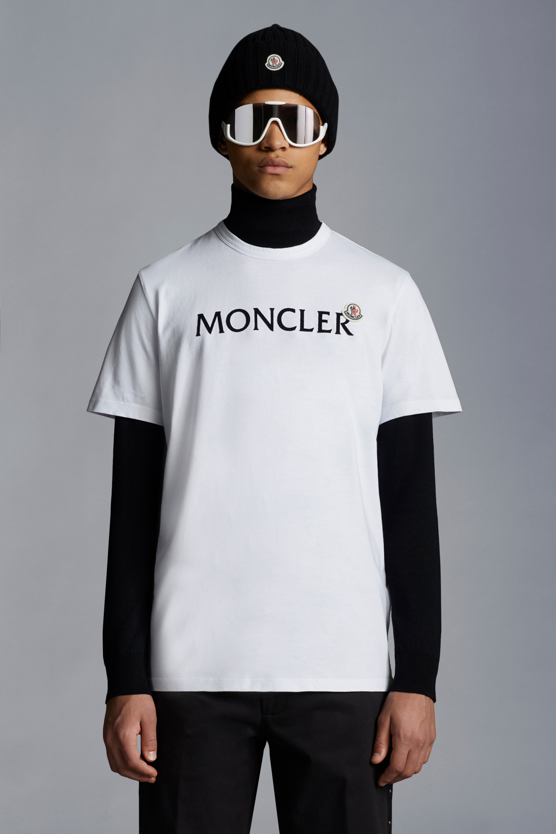 T-shirt à col à logo Moncler pour homme en coloris Blanc Homme Vêtements T-shirts T-shirts à manches longues 