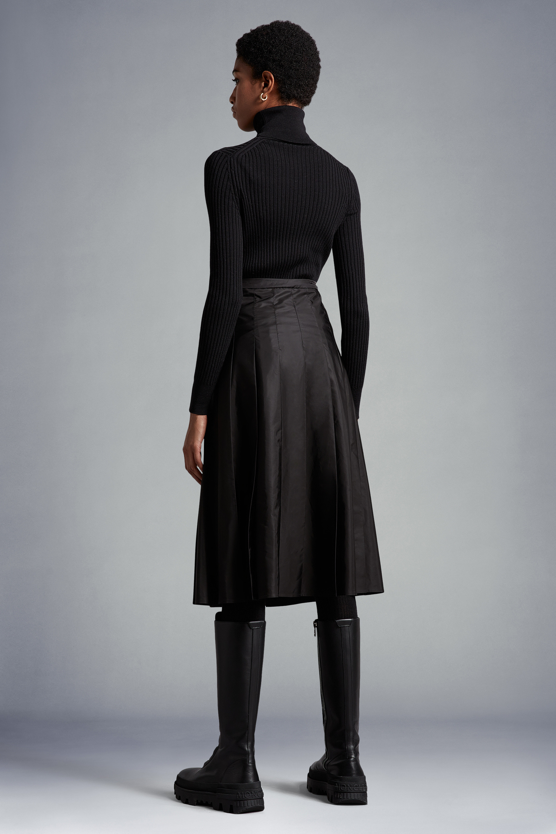 Save 2% Moncler Stretch Cotton Skirt in Black Womens Skirts Moncler Skirts 