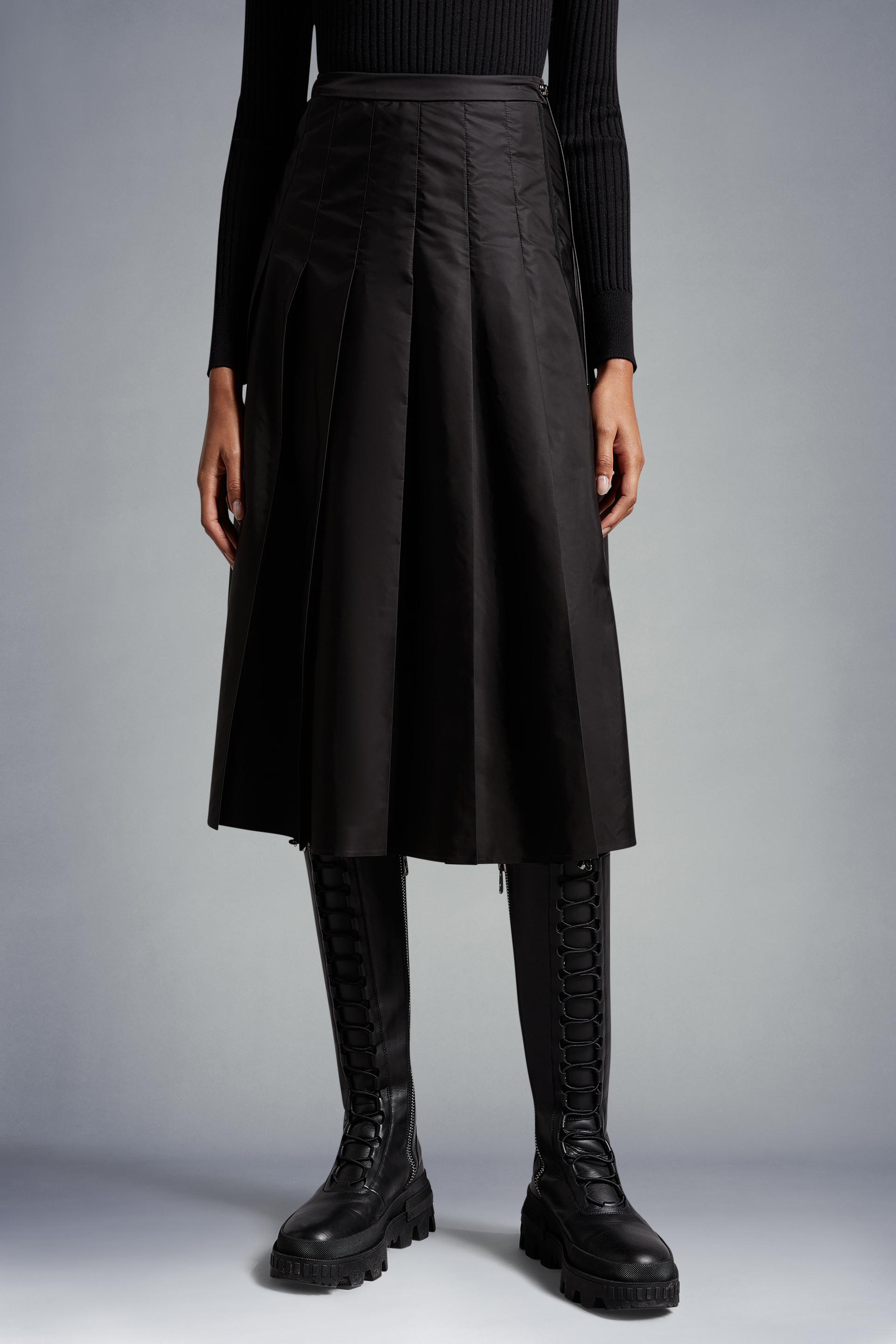 Skirts for Women - Ready-To-Wear | Moncler HR