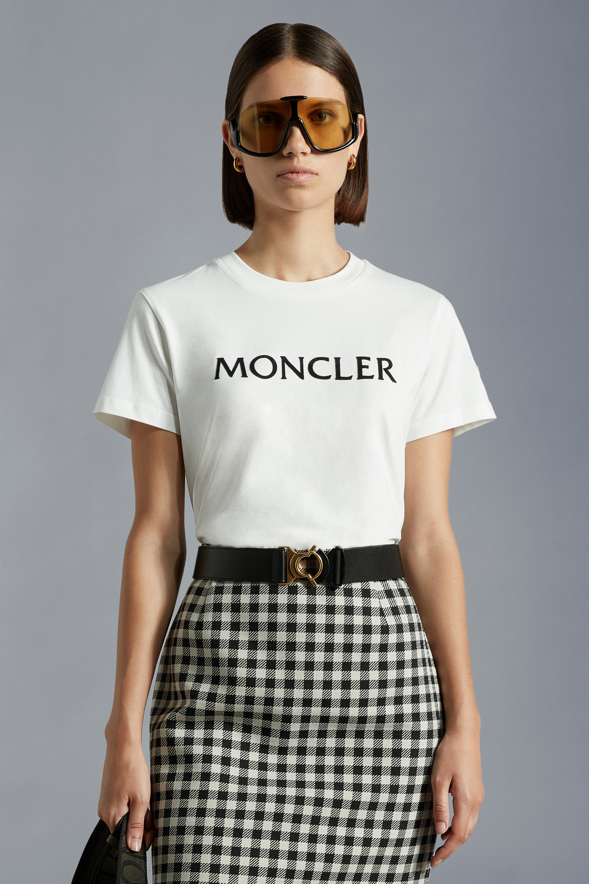 Femme Tops Tops Moncler T-shirt oversize à logo imprimé Coton Moncler en coloris Blanc 