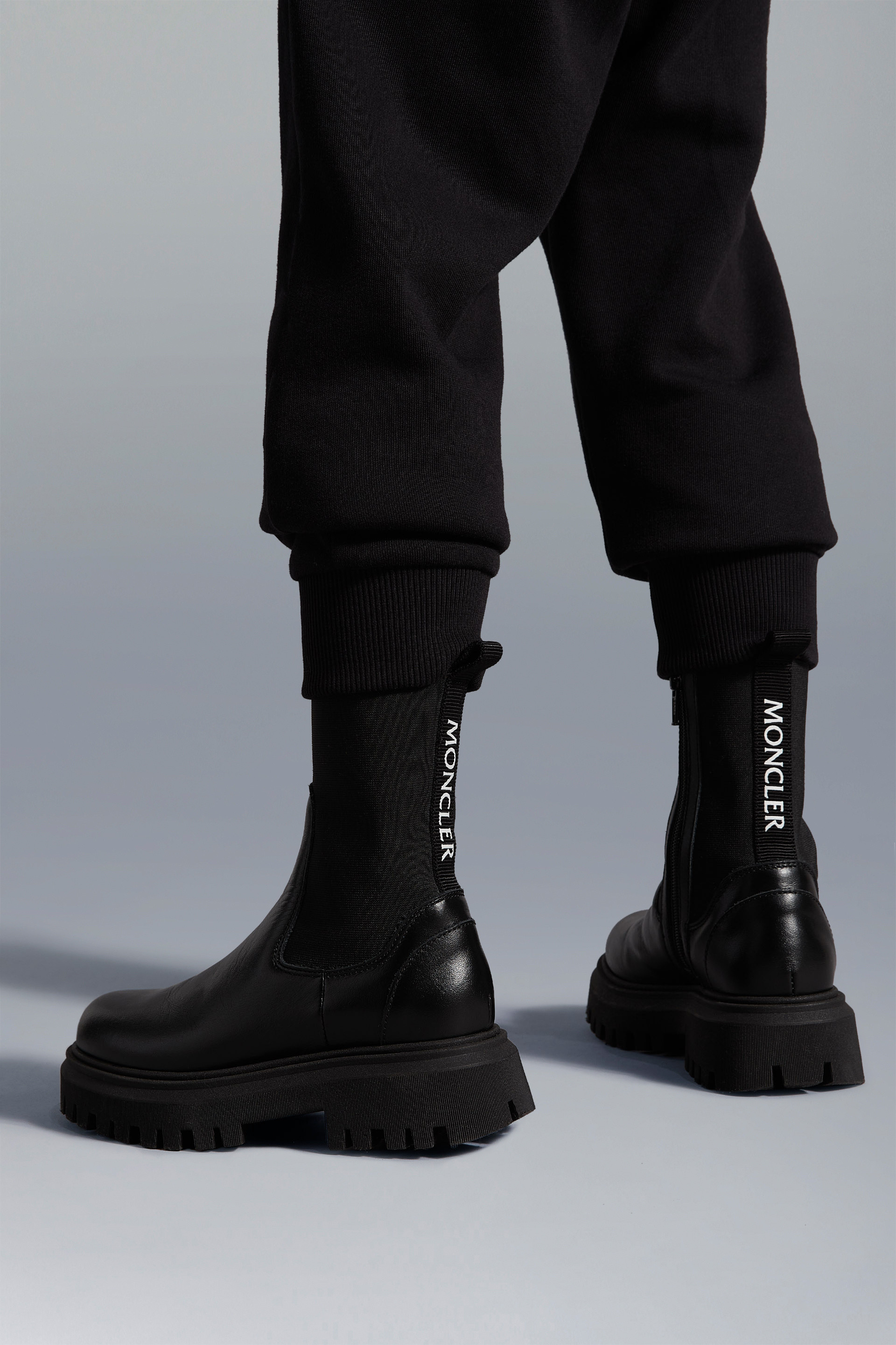 Moncler Neue Chelsea Boots - Black