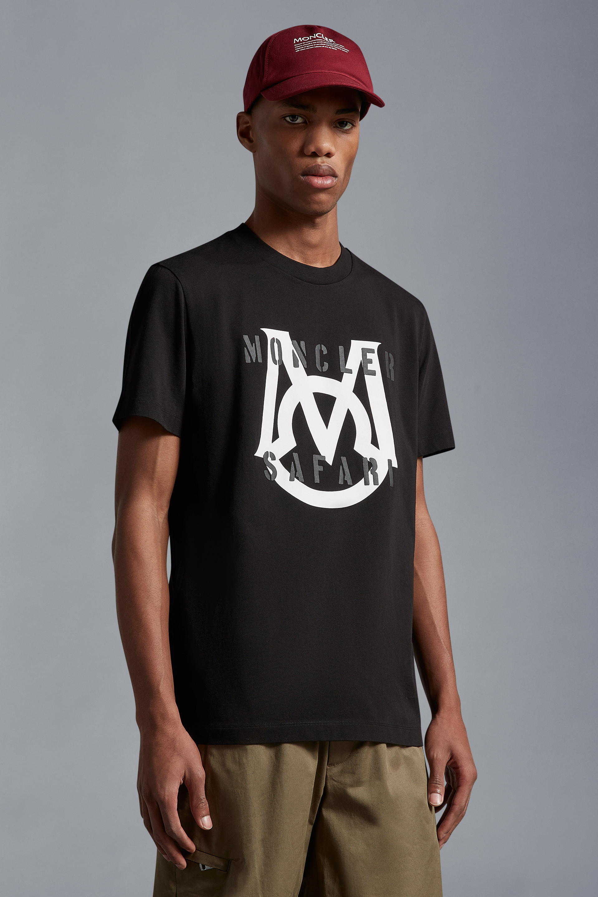 【超レア パリ直営購入】MONCLER バックプリント Tシャツ Mサイズ 黒
