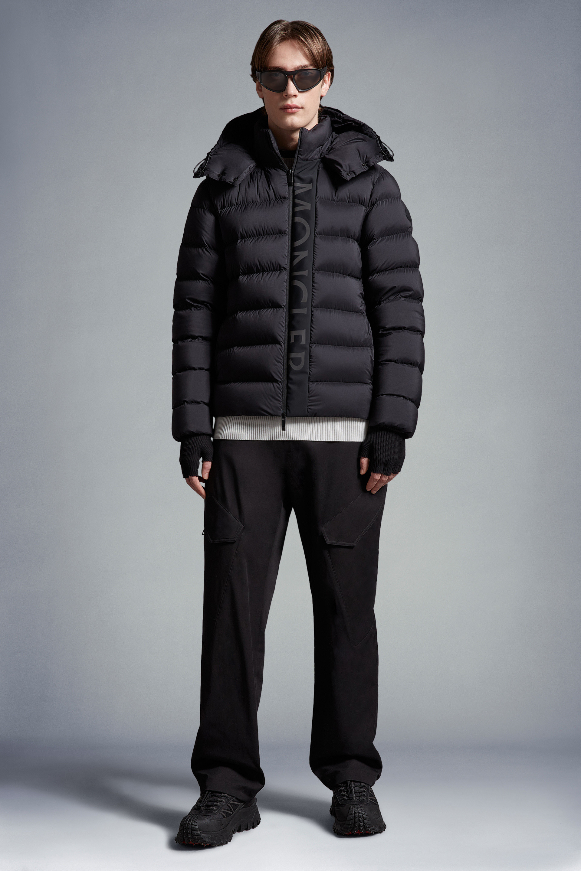 Black Ume Short Down Jacket - Short Down Jackets for Men | Moncler AT