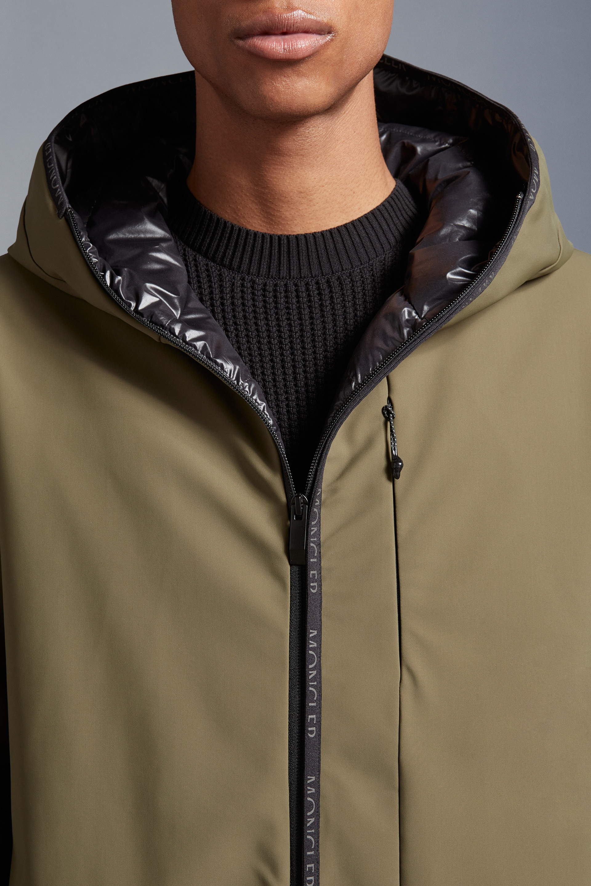 Moncler Montcla Short Down Jacket Olive Green Men's - FW21 - US