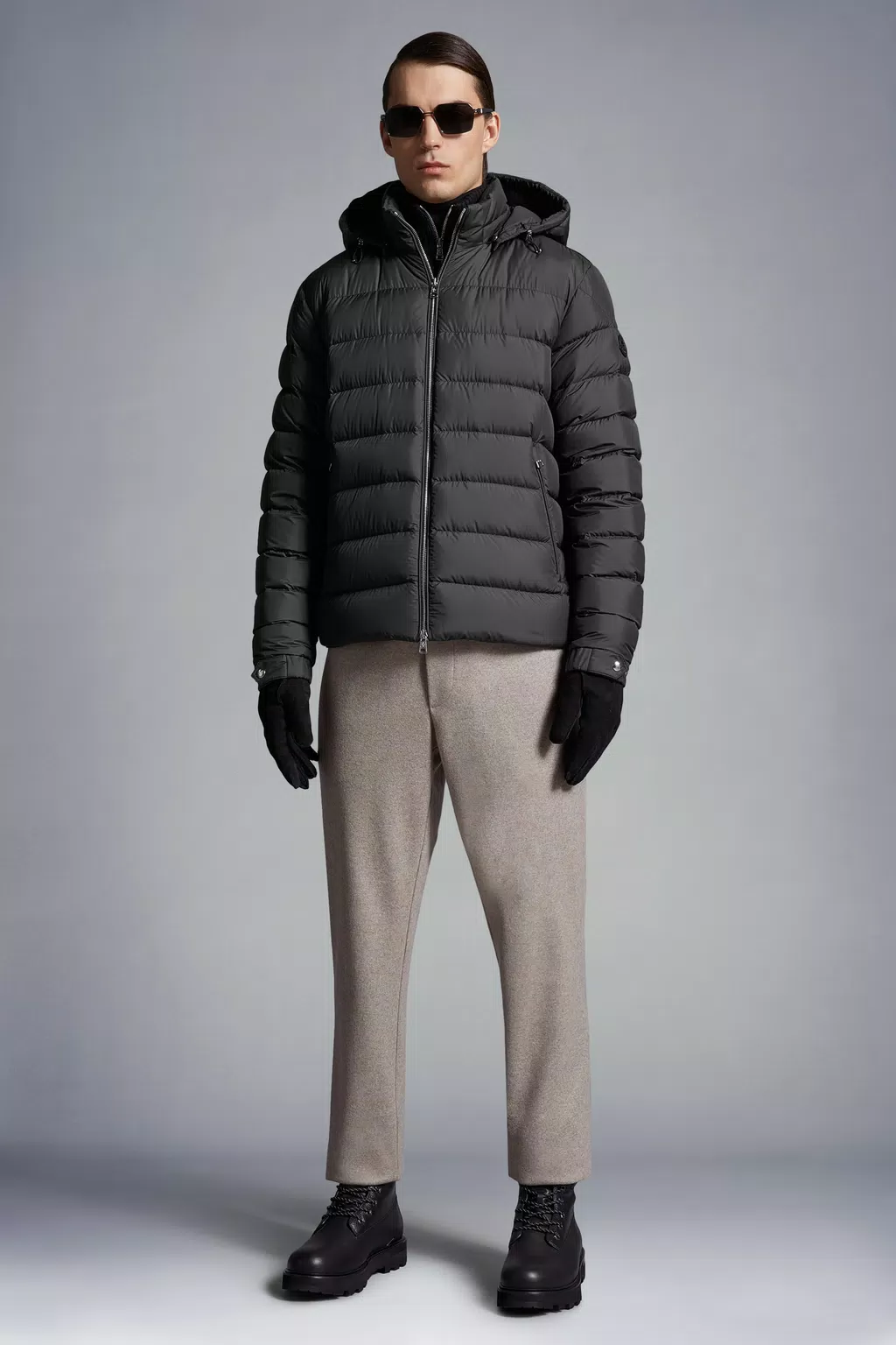 Black Arneb Short Down Jacket - Short Down Jackets for Men | Moncler FR