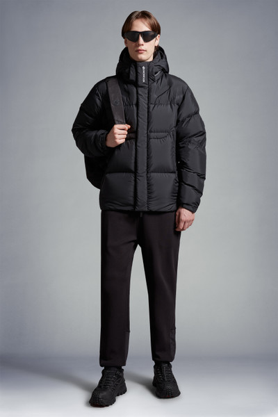 Black Jarama Short Down Jacket - Short Down Jackets for Men | Moncler GB