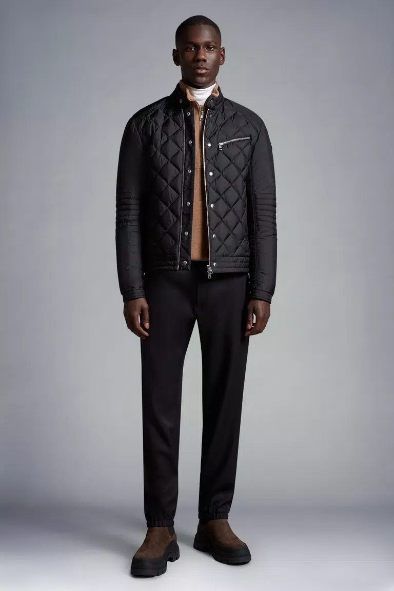 Black Acorus Short Down Jacket - Short Down Jackets for Men | Moncler US