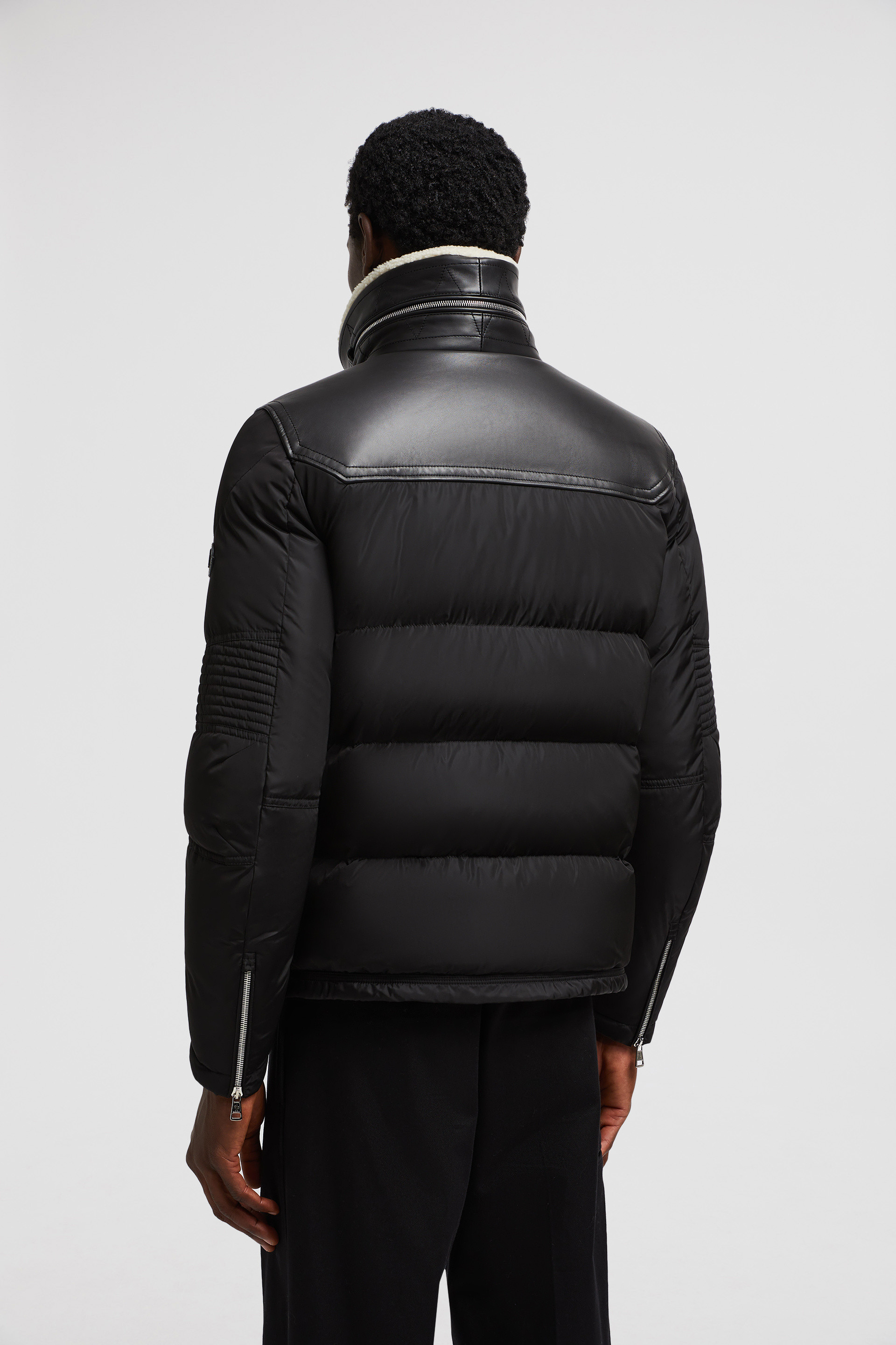 Black Leo Short Down Jacket - Short Down Jackets for Men | Moncler US