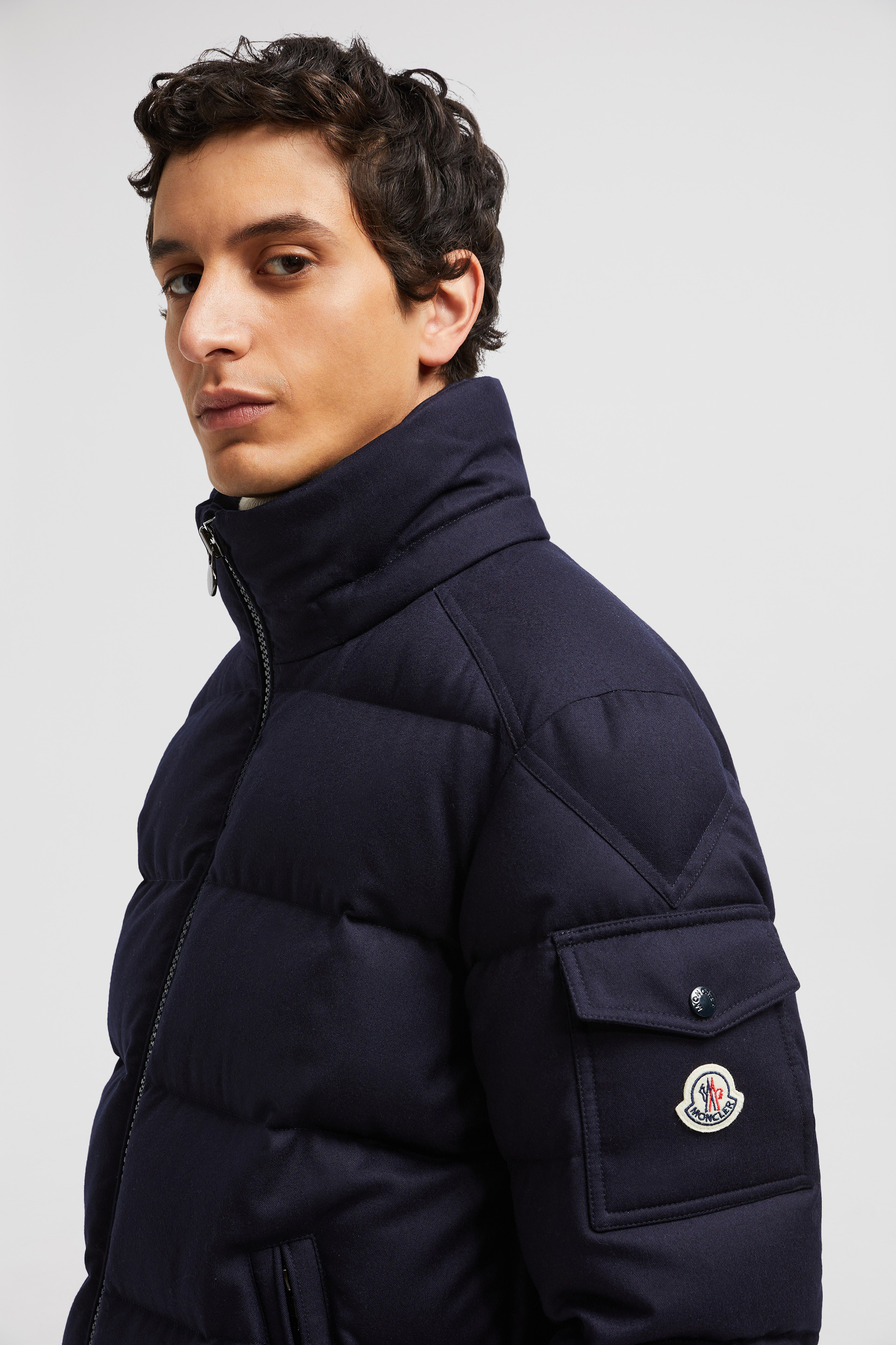 2024正規激安】 MONCLER◇MONTGENEVRE/ダウンジャケット/2/ウール/NVY