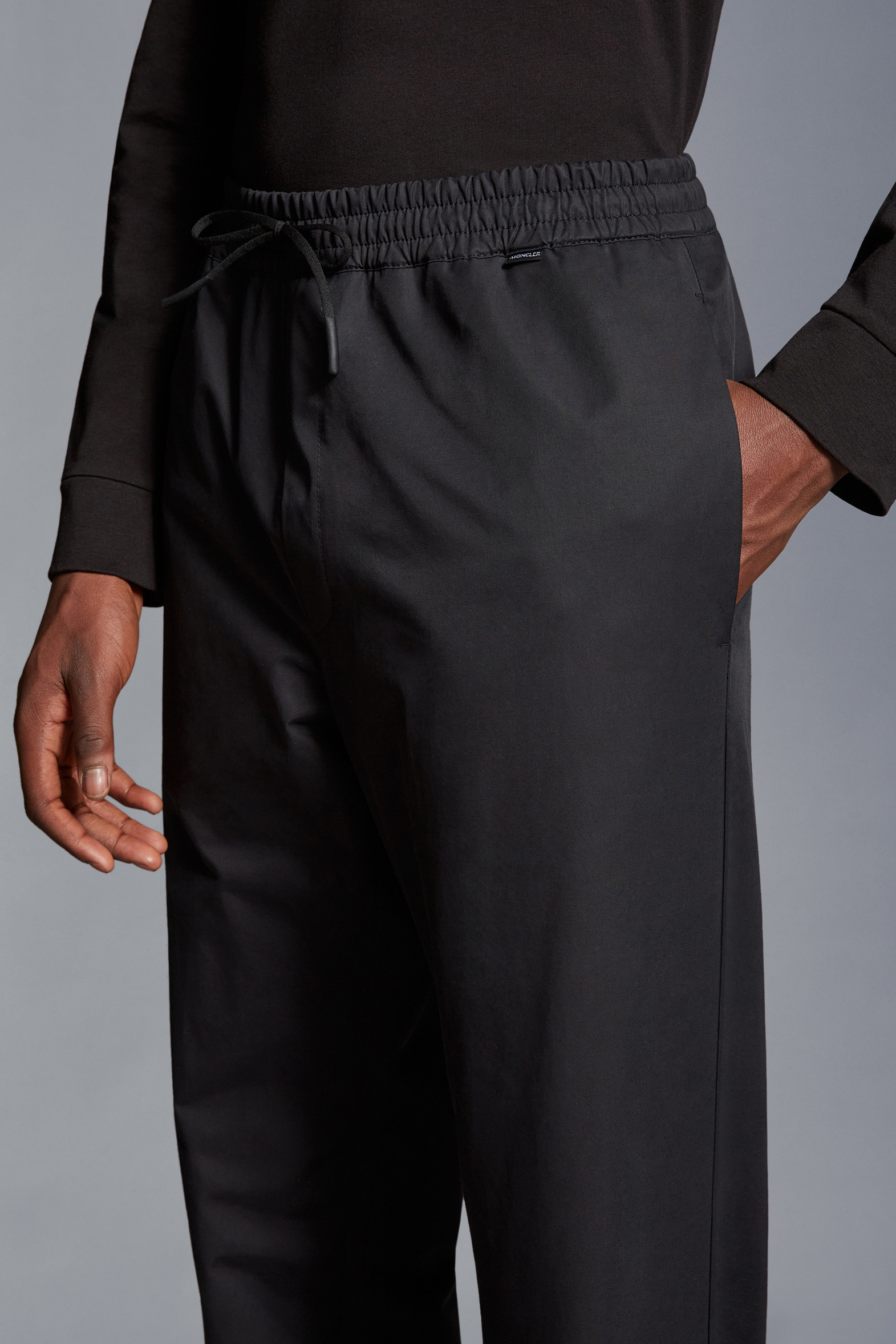 Black Cotton & Nylon Jogging Pants Pants & Shorts for Men Moncler US