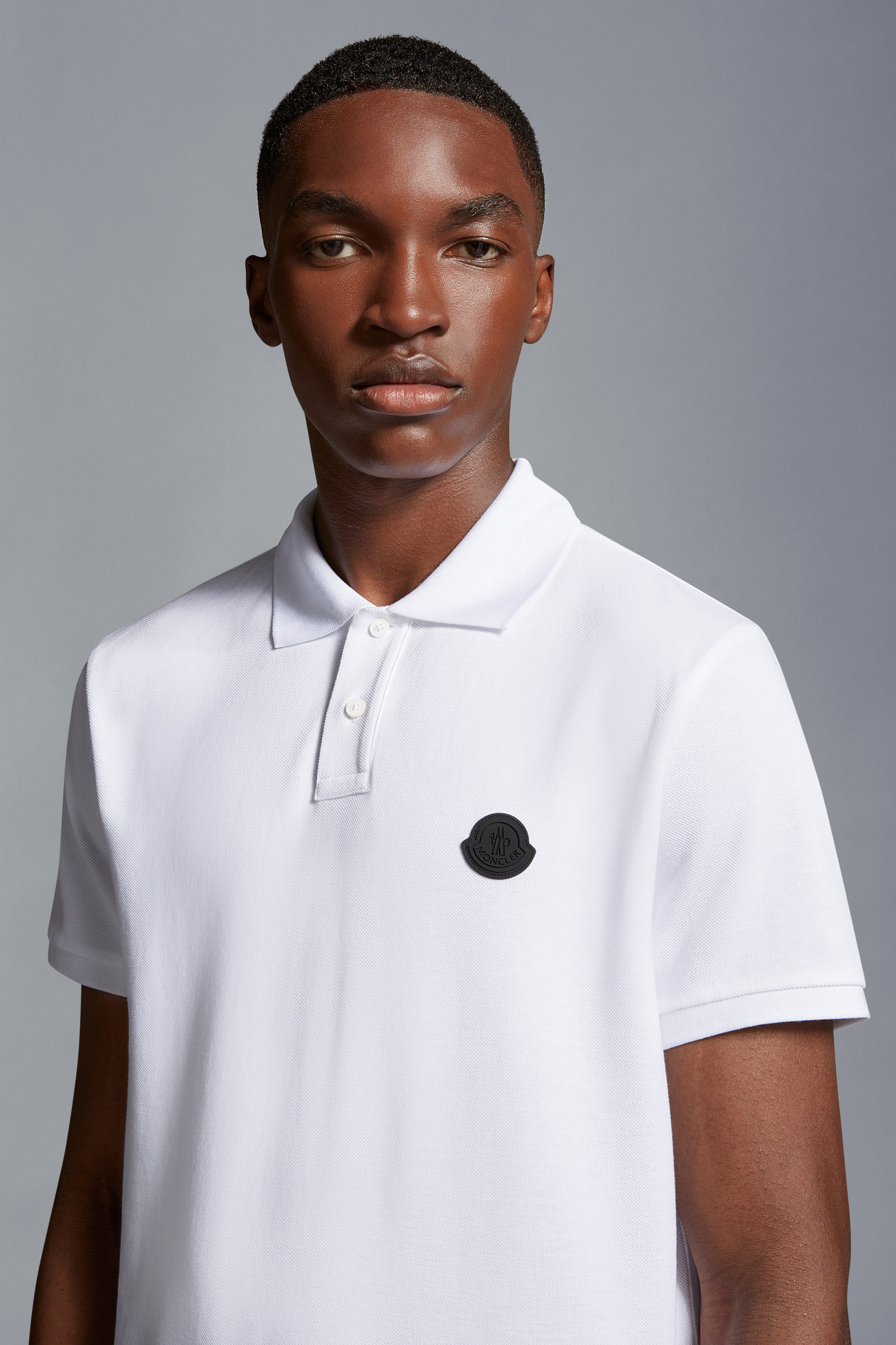 optical-white-logo-polo-shirt-polos-t-shirts-for-men-moncler-hr