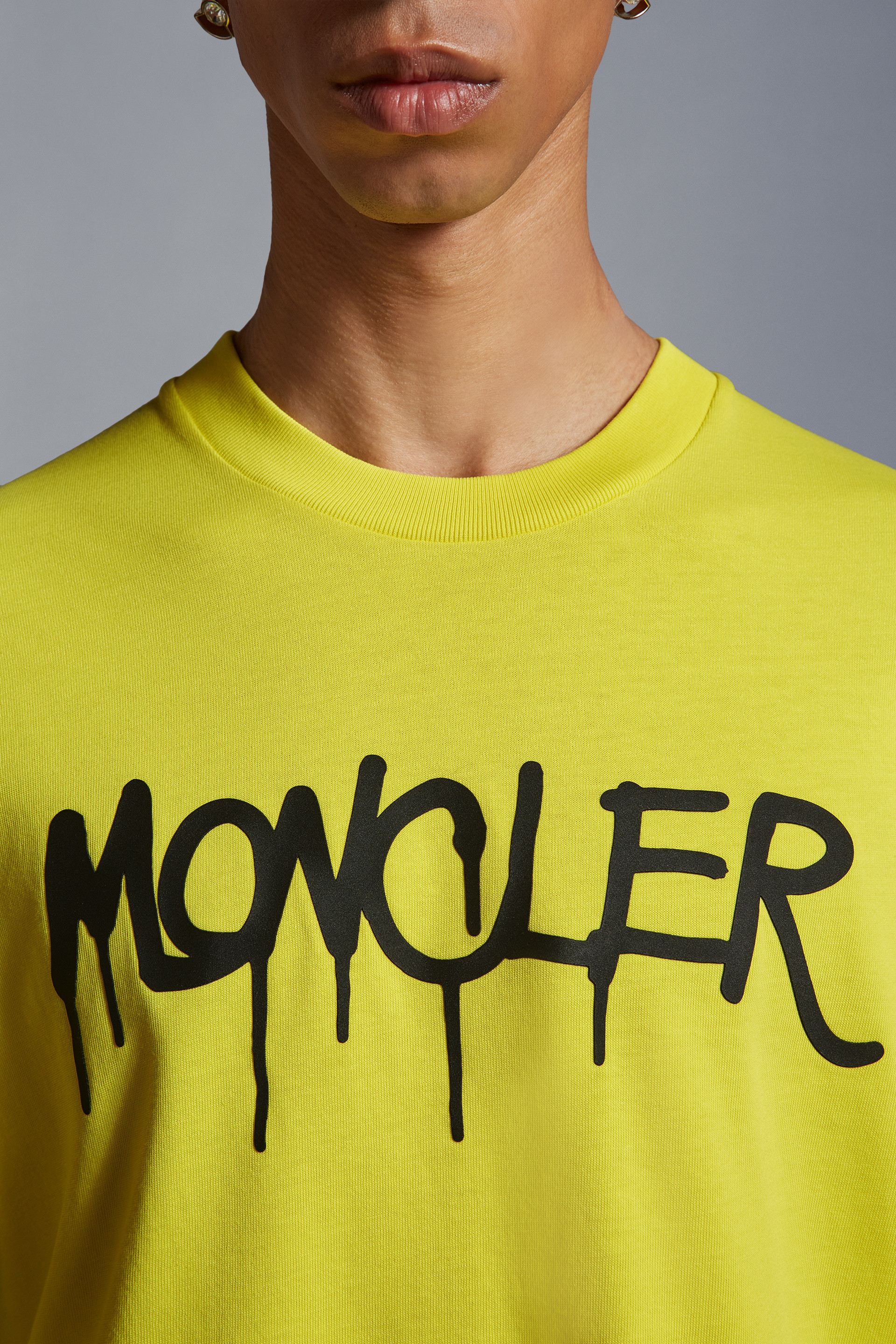 Moncler t 2024 shirt yellow