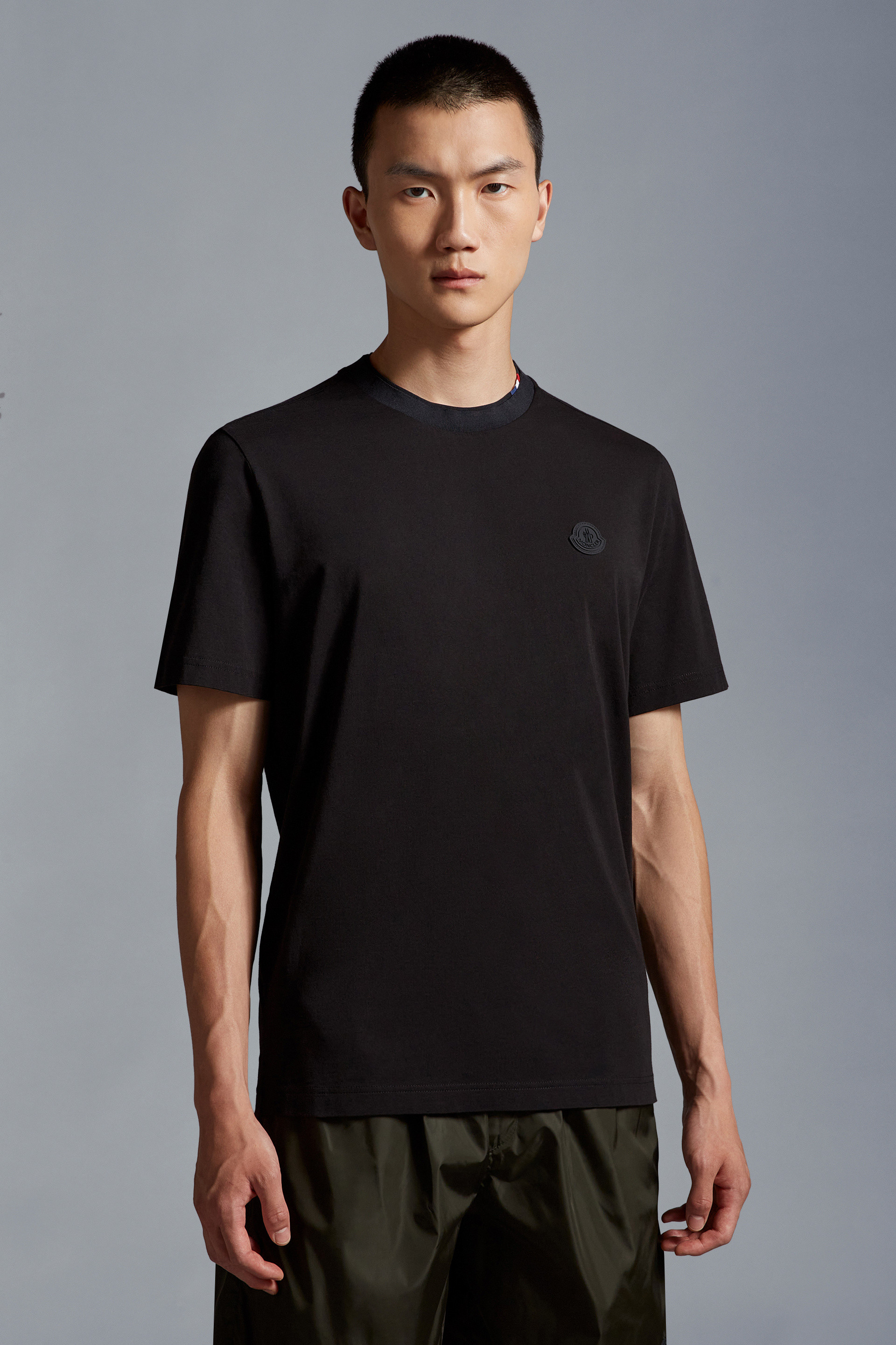 【超レア パリ直営購入】MONCLER バックプリント Tシャツ Mサイズ 黒
