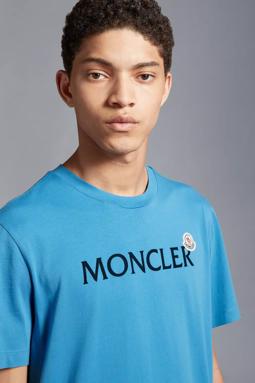 Bright Blue Logo T-Shirt - Polos & T-shirts for Men | Moncler US
