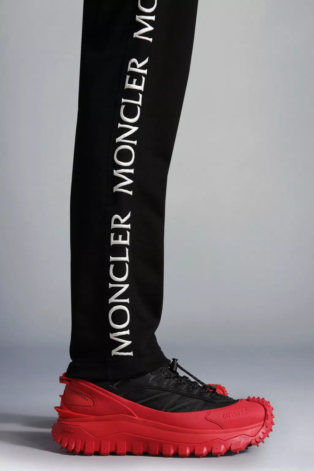 Black Logo Pants - Pants & Shorts for Men | Moncler US