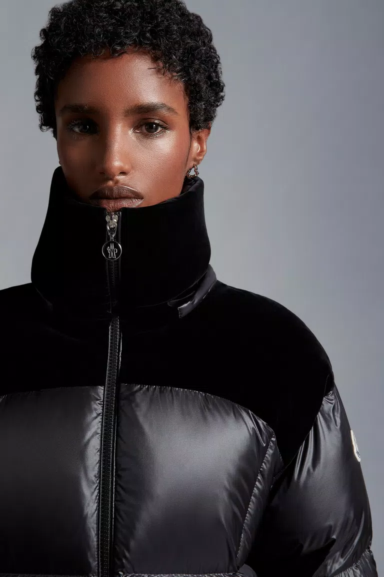 Black Meandre Short Down Jacket - Short Down Jackets for Women | Moncler US