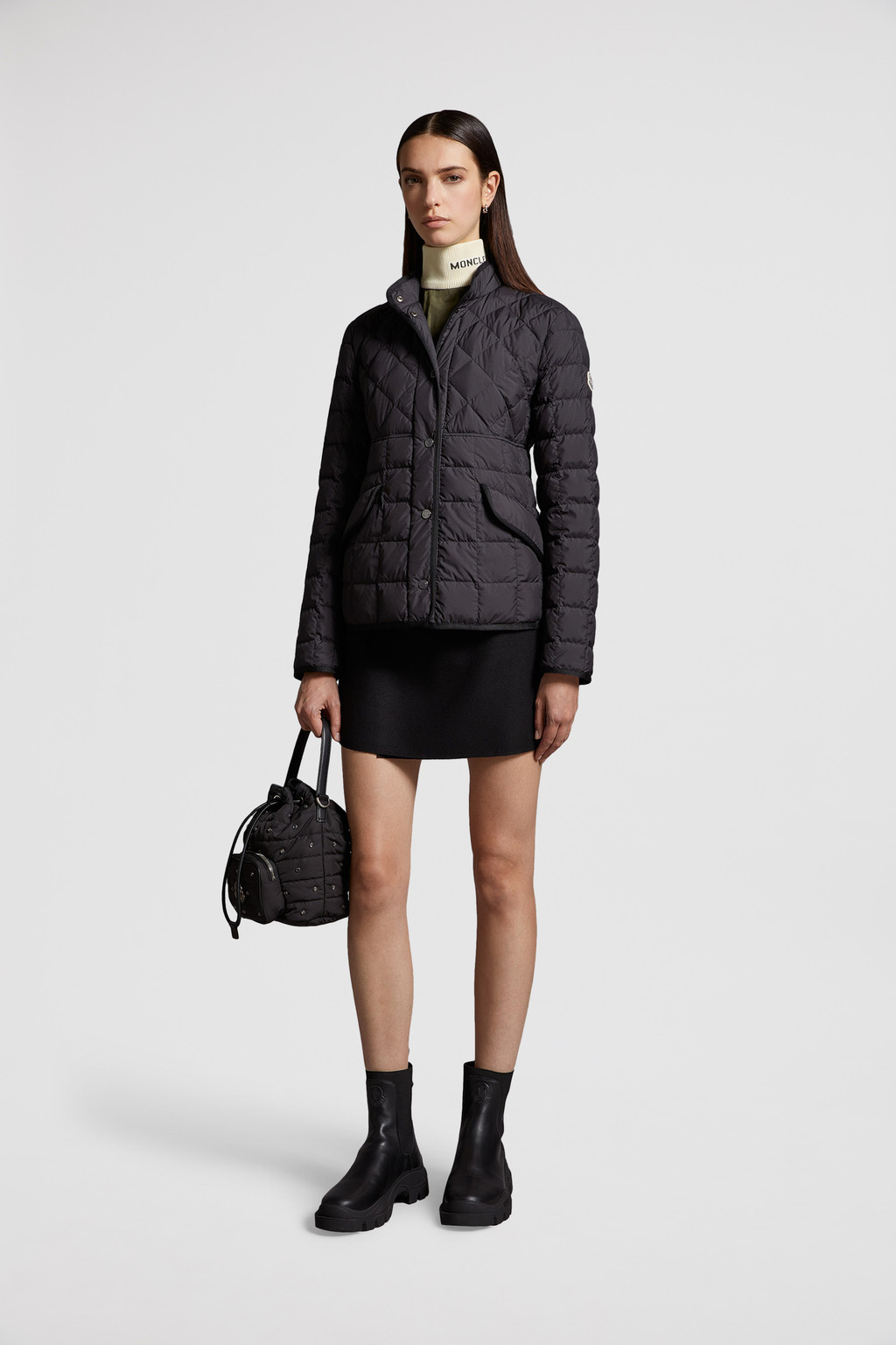 Moncler light clearance puffer jacket