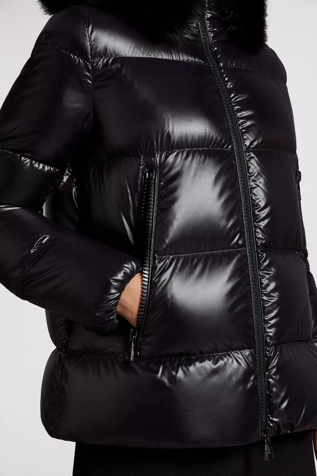 Black Laiche Short Down Jacket - Short Down Jackets for Women | Moncler US