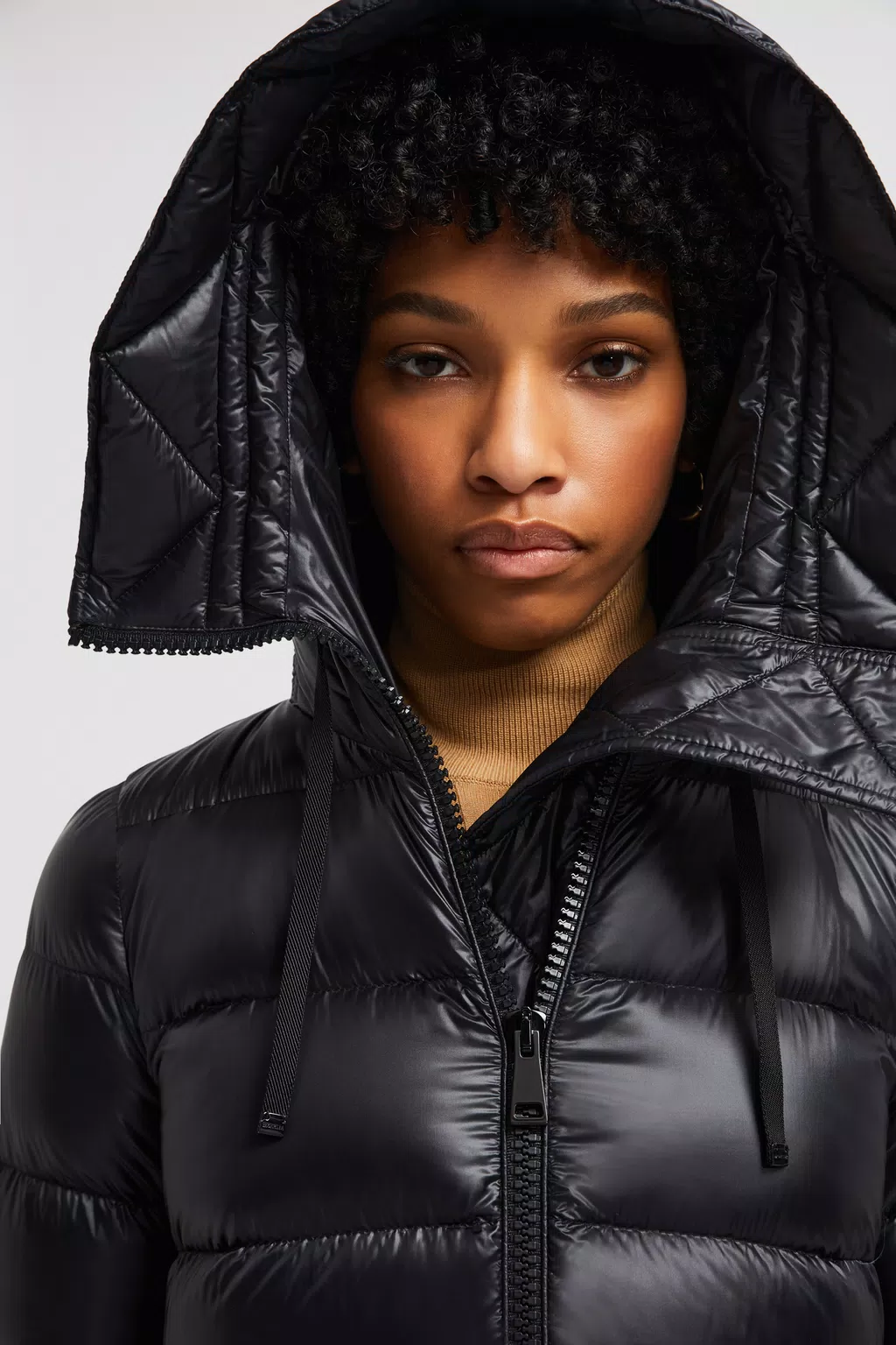 Black Suyen Long Down Jacket - Long Down Jackets for Women | Moncler US
