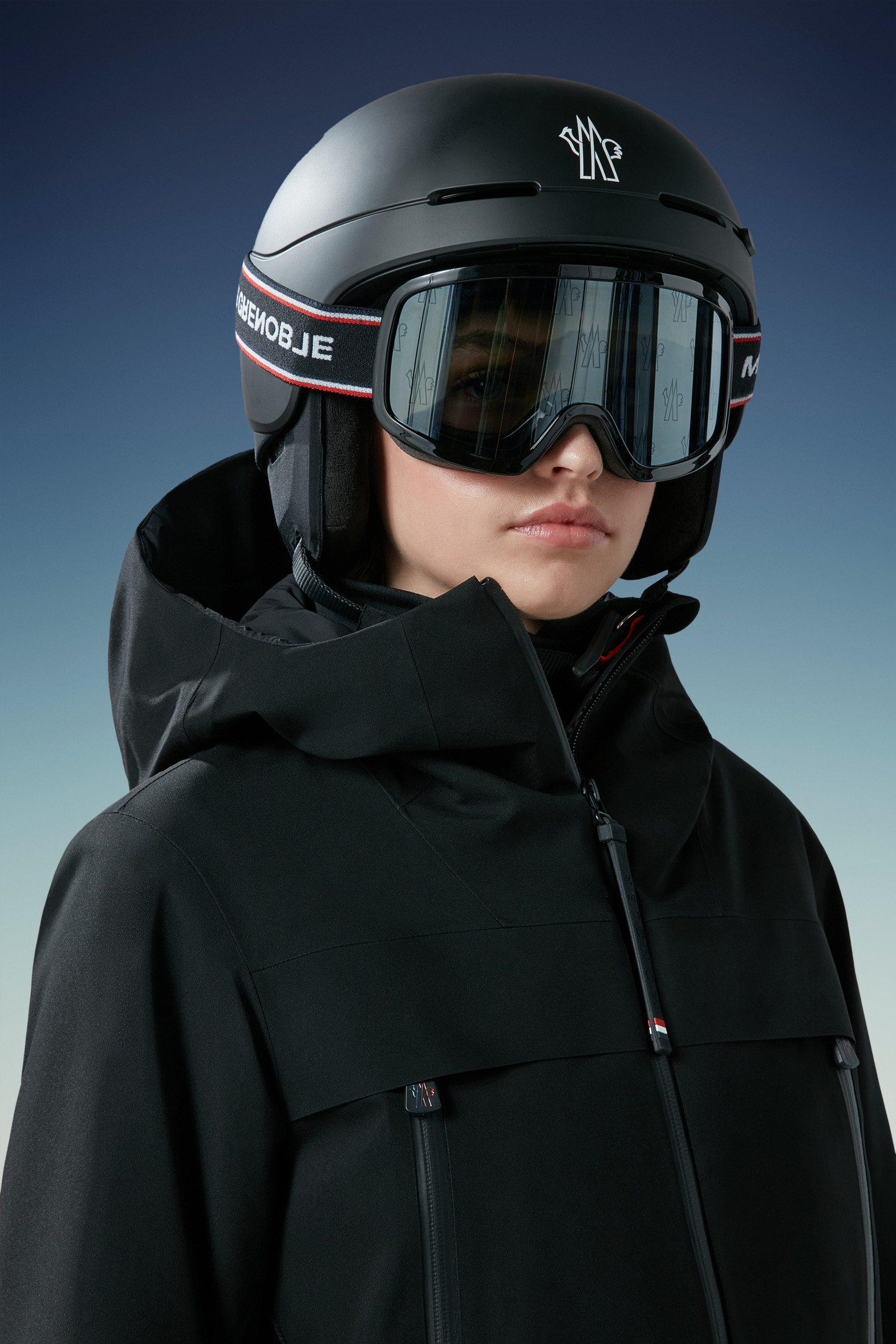 Black Logo Ski Helmet Ski Helmets for Men Moncler NO