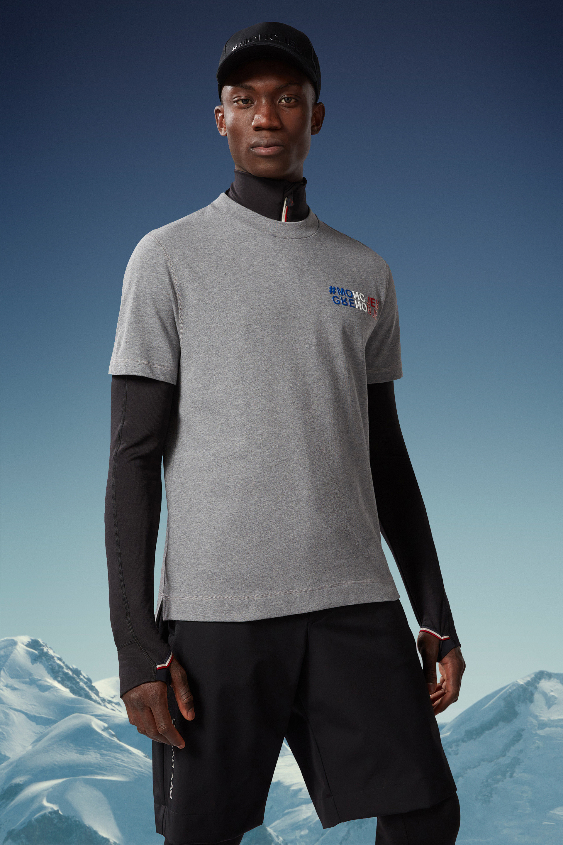 moncler mountain logo t shirt