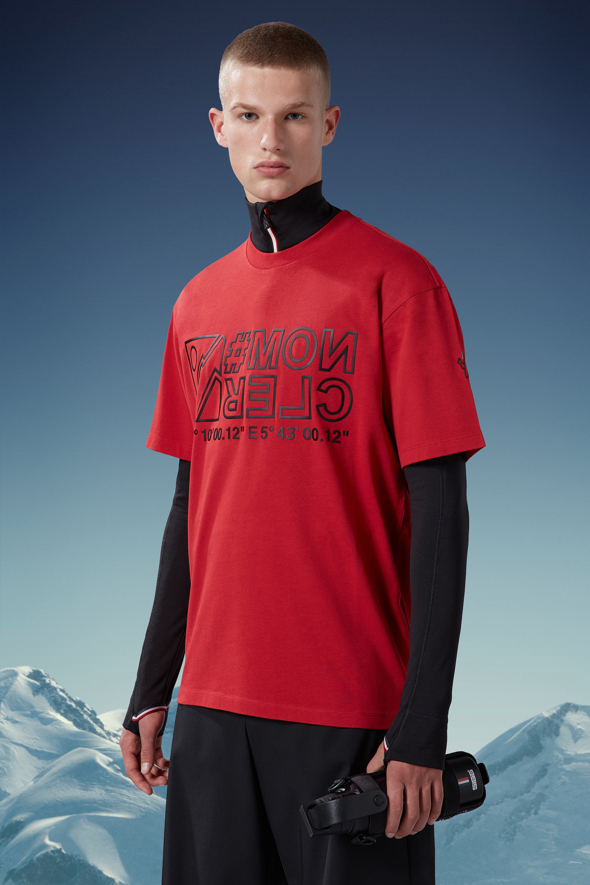 Mens red hotsell moncler t shirt