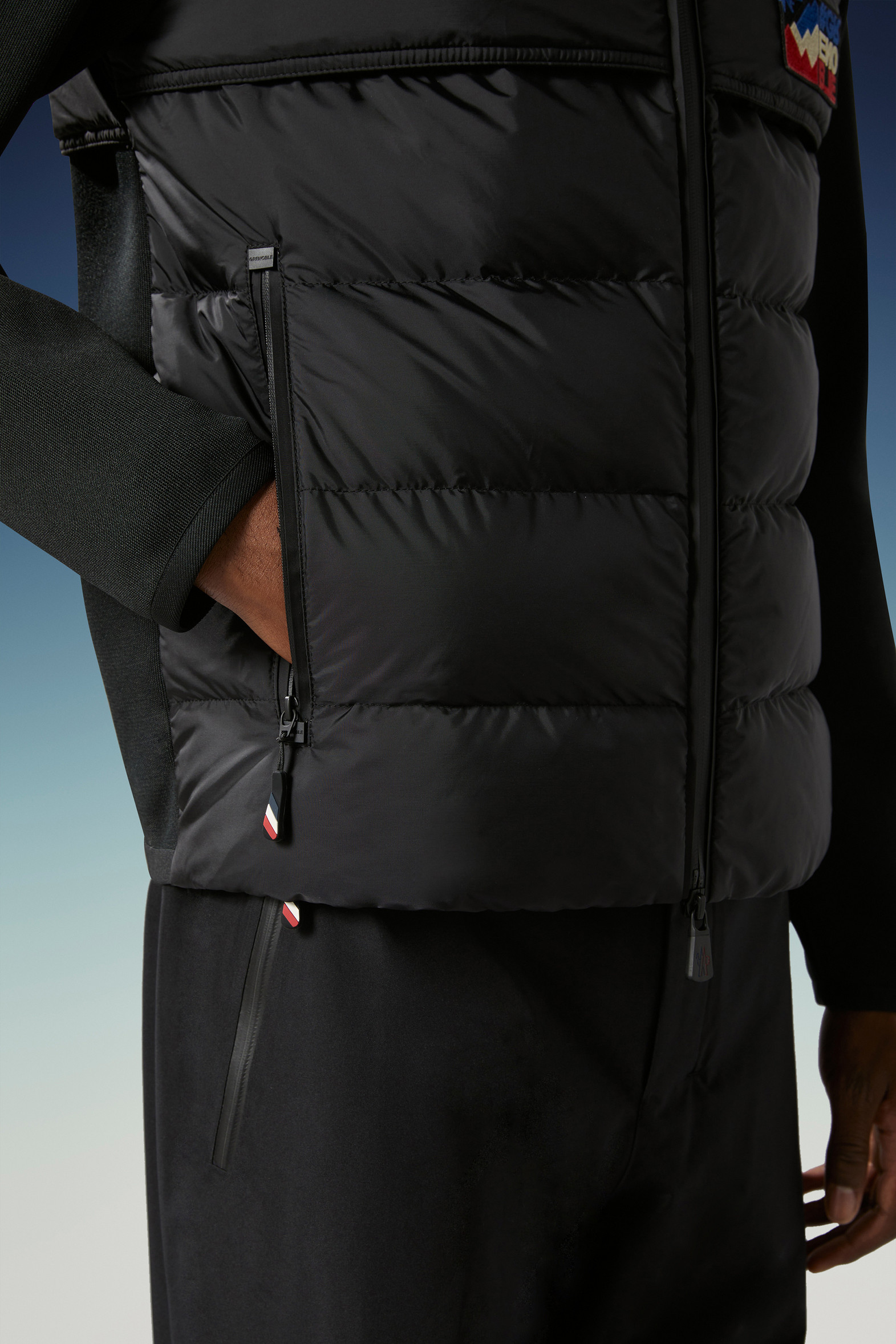 Padded zip-up Sweatshirt