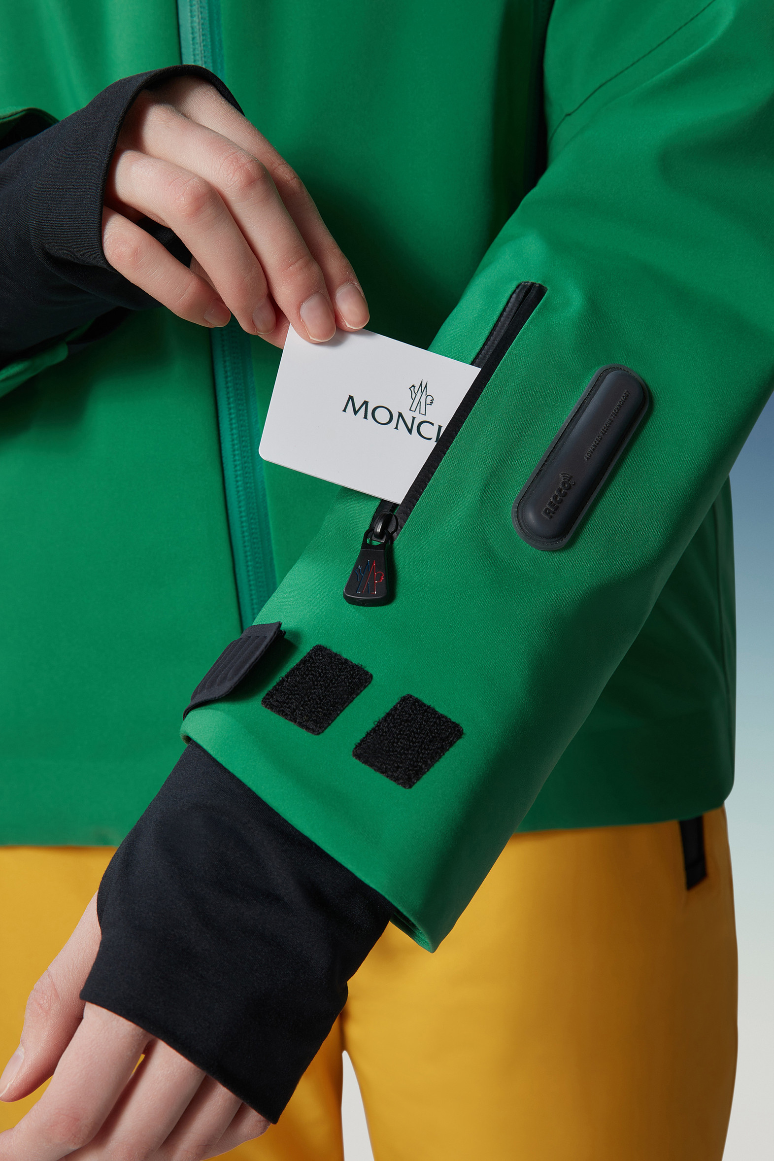 Green Chanavey Ski Jacket Short Down Jackets for Women Moncler US